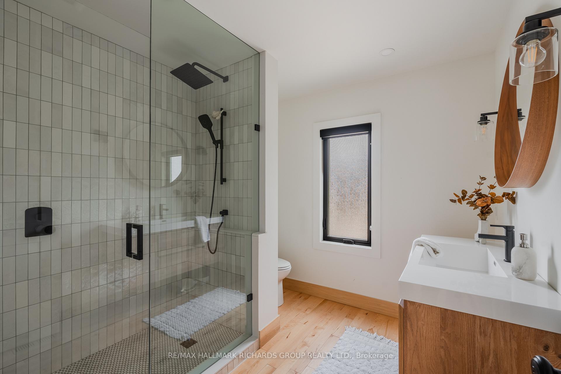 Photo 20 of 23 Valhalla Boulevard, Scarborough, Birchcliffe-Cliffside — HOMEH