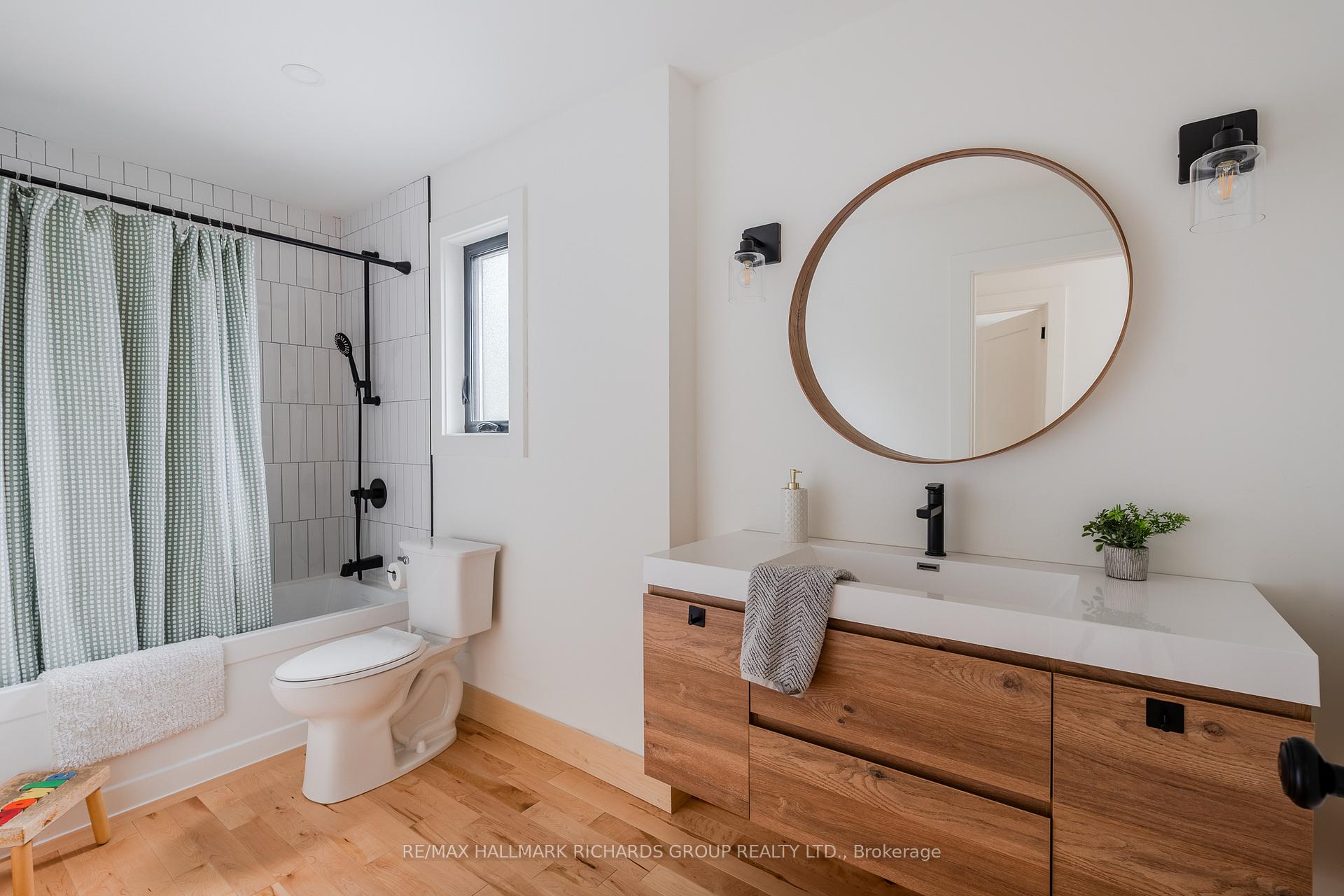 Photo 24 of 23 Valhalla Boulevard, Scarborough, Birchcliffe-Cliffside — HOMEH