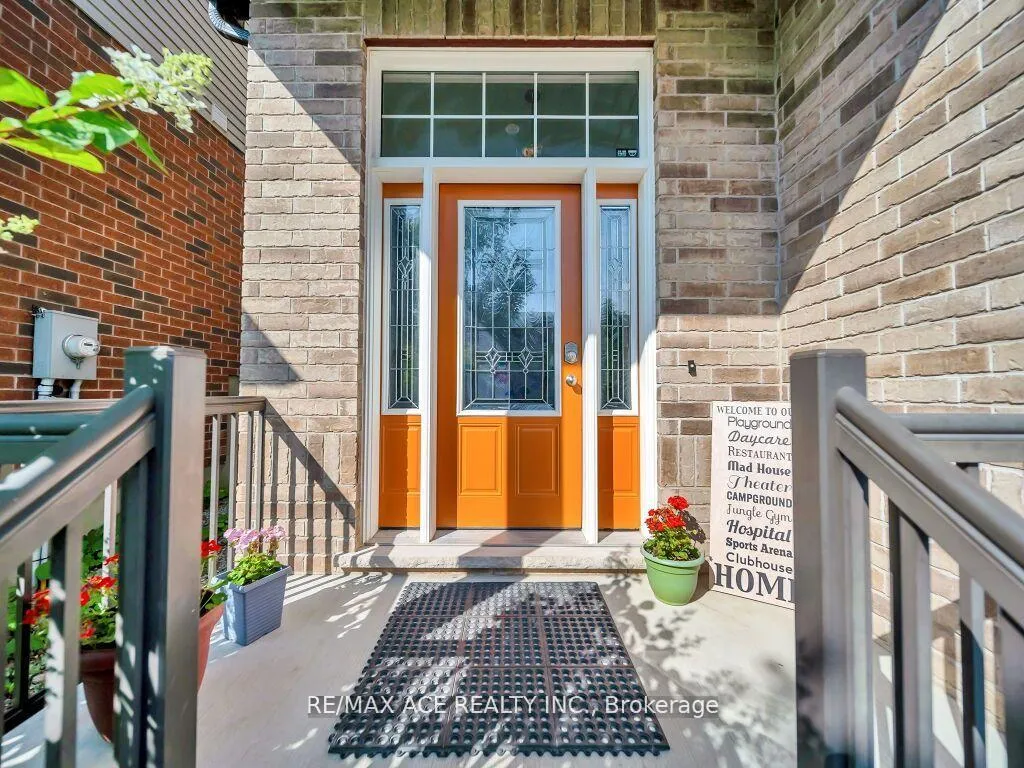 Photo 3 of 160 Kemp Crescent E, Guelph, Grange Road — HOMEH