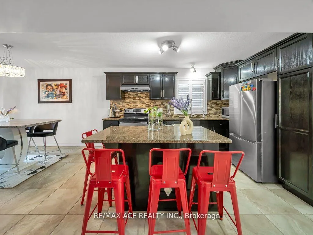 Photo 17 of 160 Kemp Crescent E, Guelph, Grange Road — HOMEH