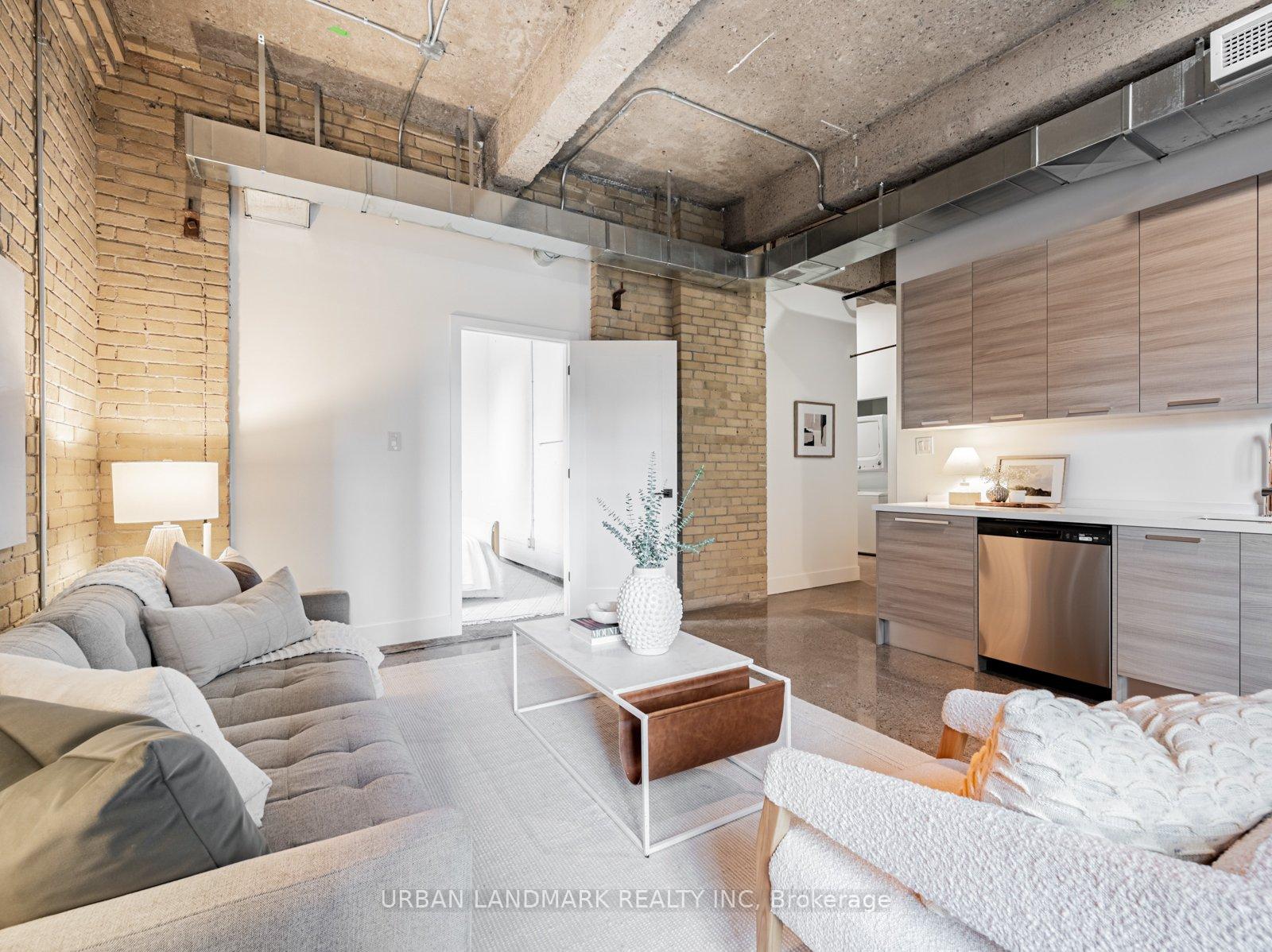 Photo 5 of Unit 204, 9 St Nicholas Street, Toronto, Bay Street Corridor — HOMEH