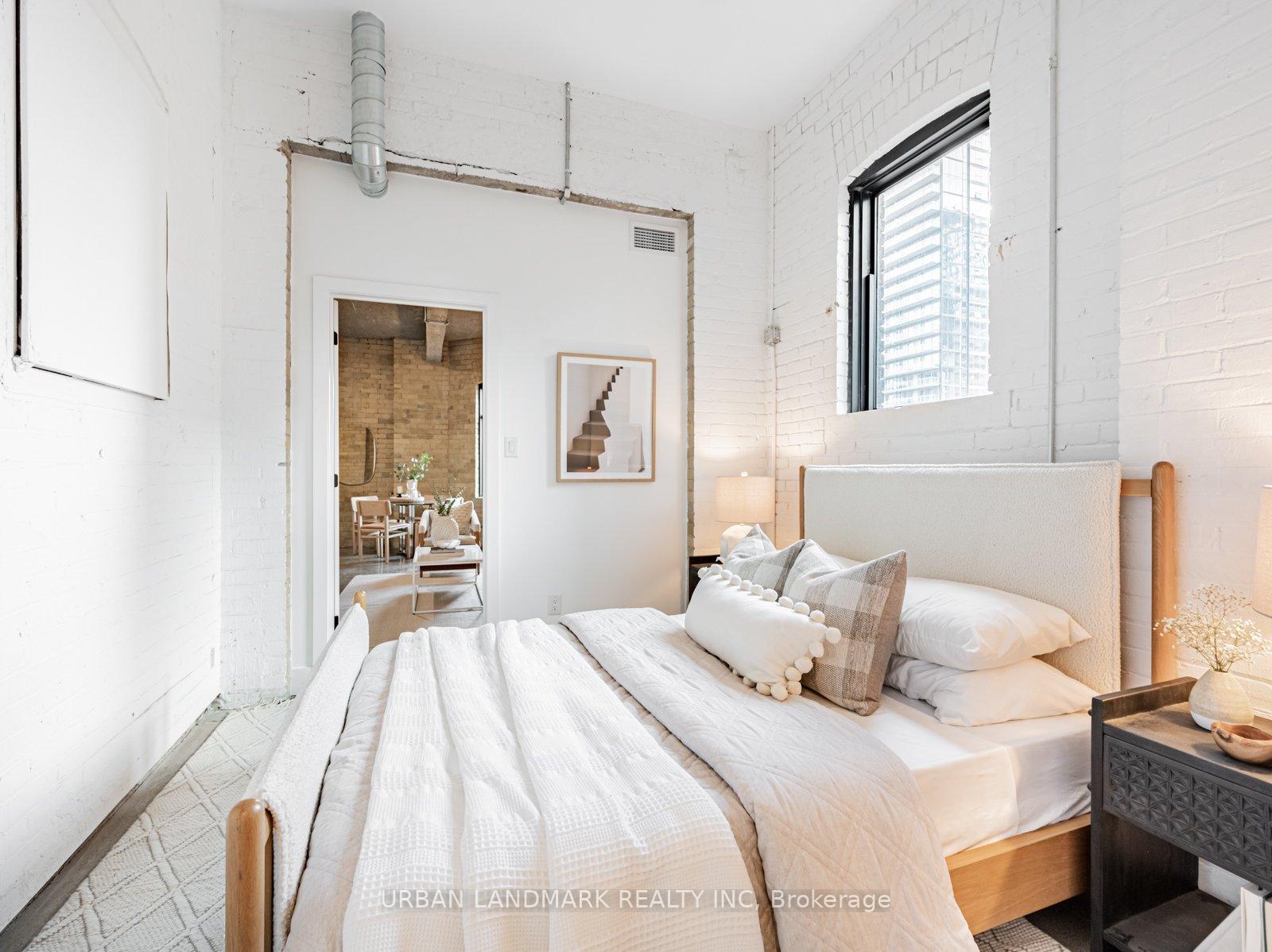 Photo 9 of Unit 204, 9 St Nicholas Street, Toronto, Bay Street Corridor — HOMEH