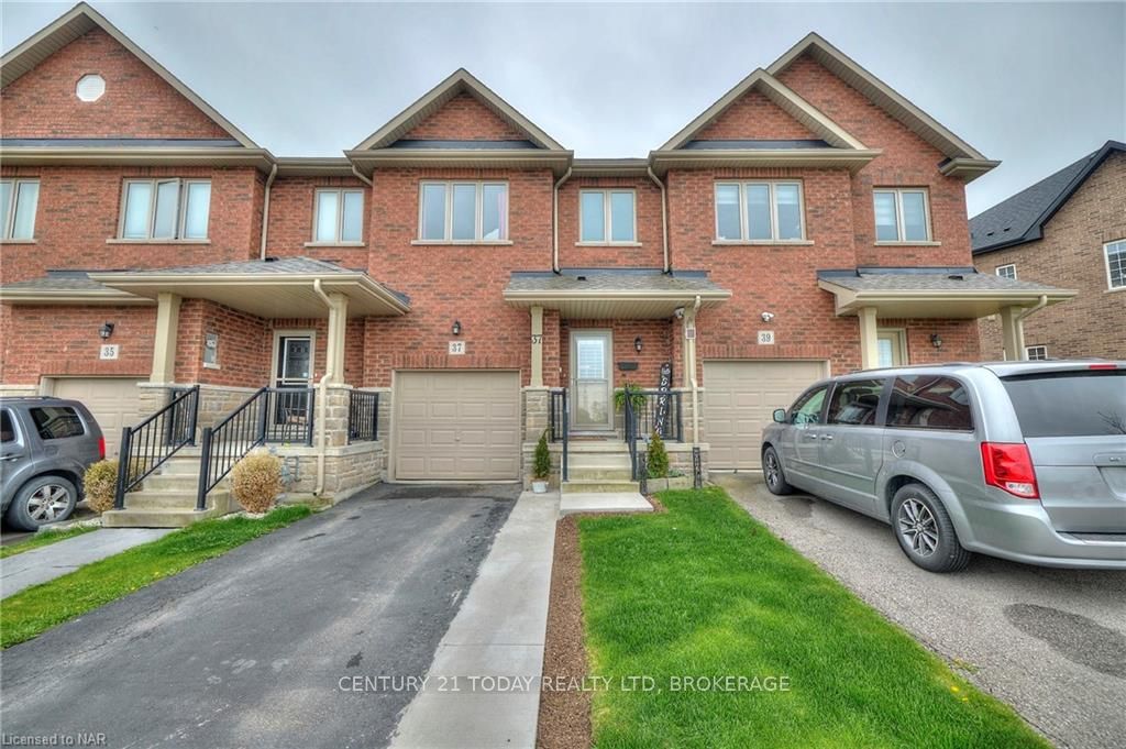 Front of 37 Sunset Way