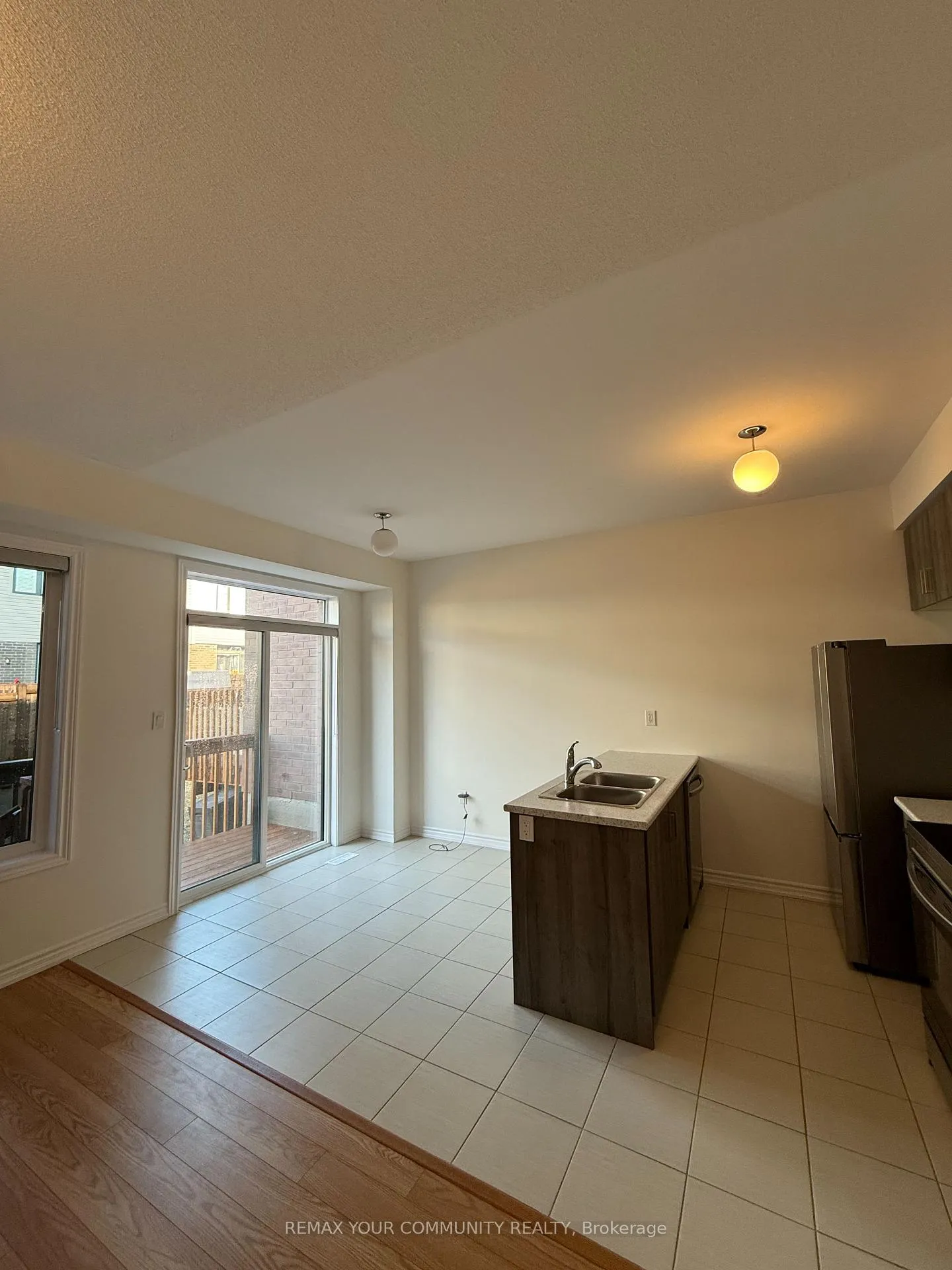 Photo 12 of 39 Tamworth Terrace, Barrie, Rural Barrie Southeast — HOMEH