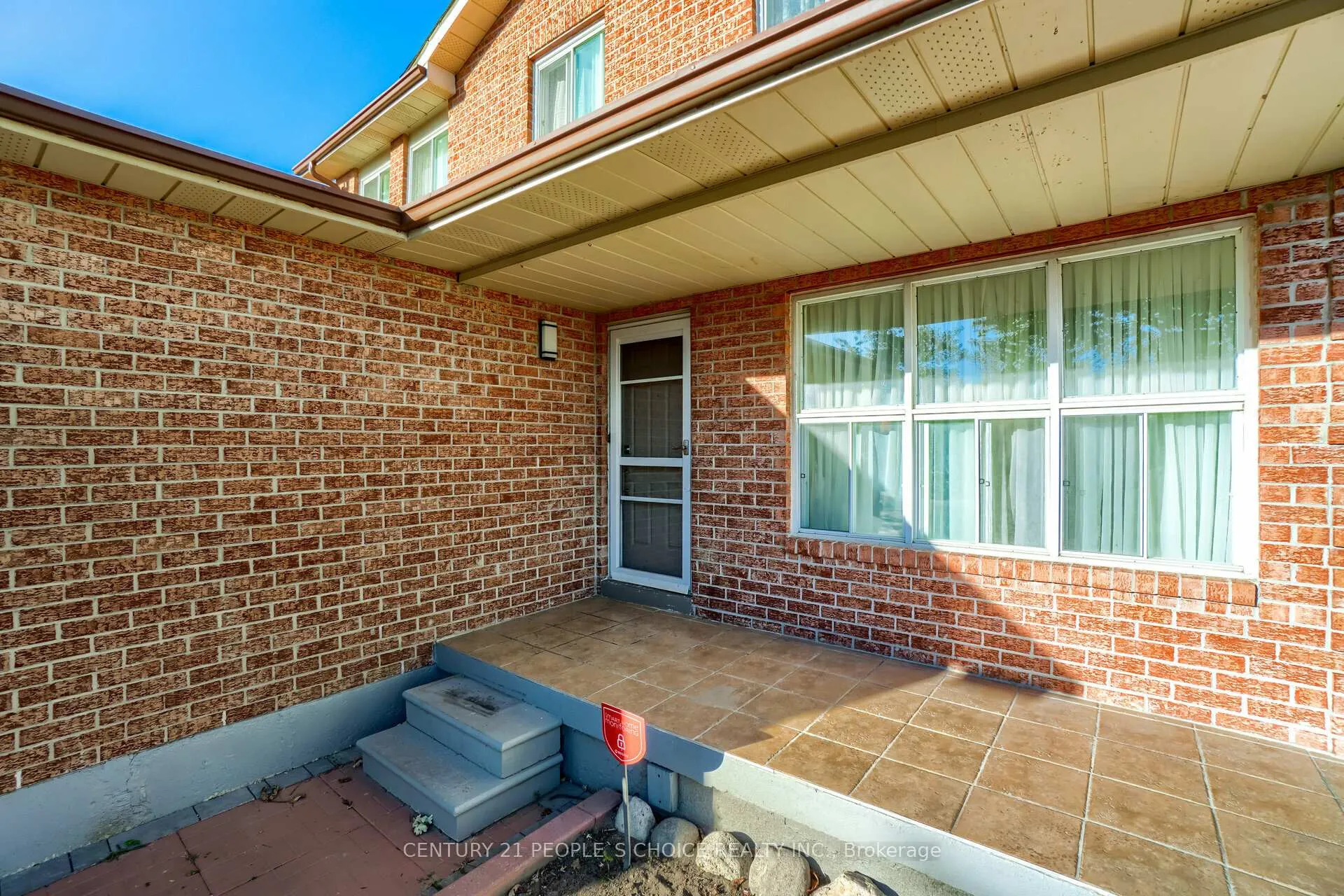 Photo 4 of 25 Sheringham Street, Brampton, Heart Lake West — HOMEH