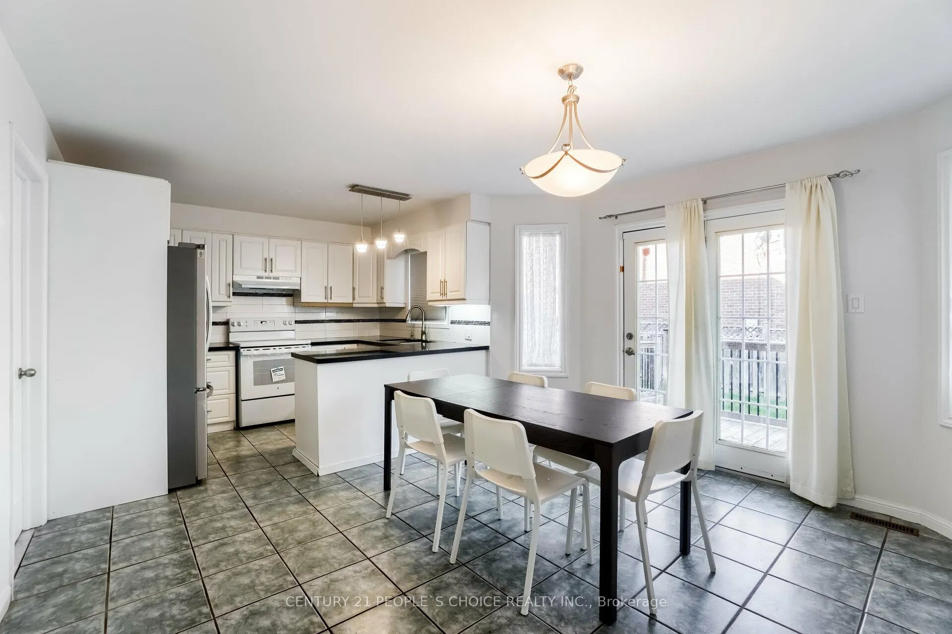 Photo 12 of 25 Sheringham Street, Brampton, Heart Lake West — HOMEH