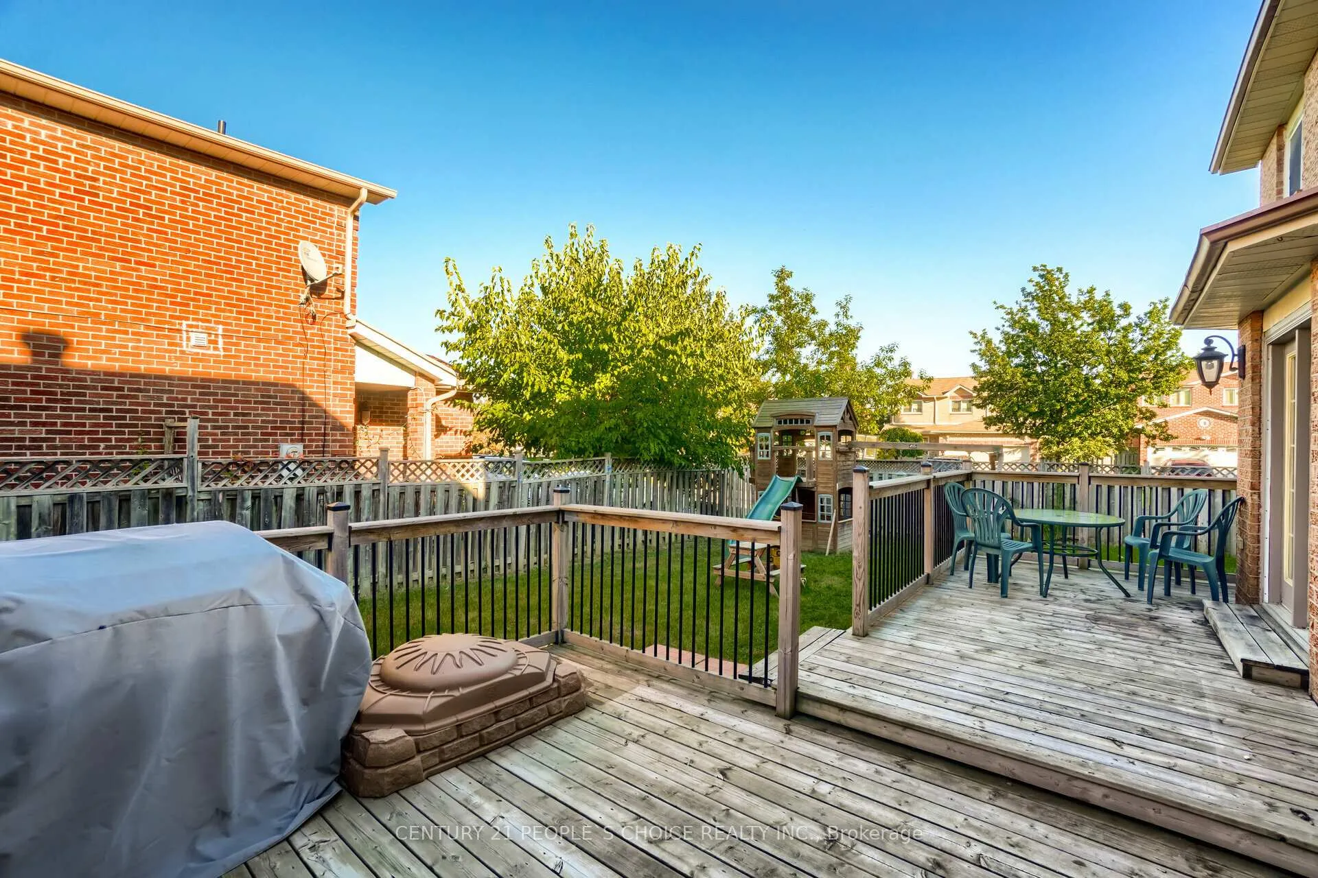 Photo 32 of 25 Sheringham Street, Brampton, Heart Lake West — HOMEH