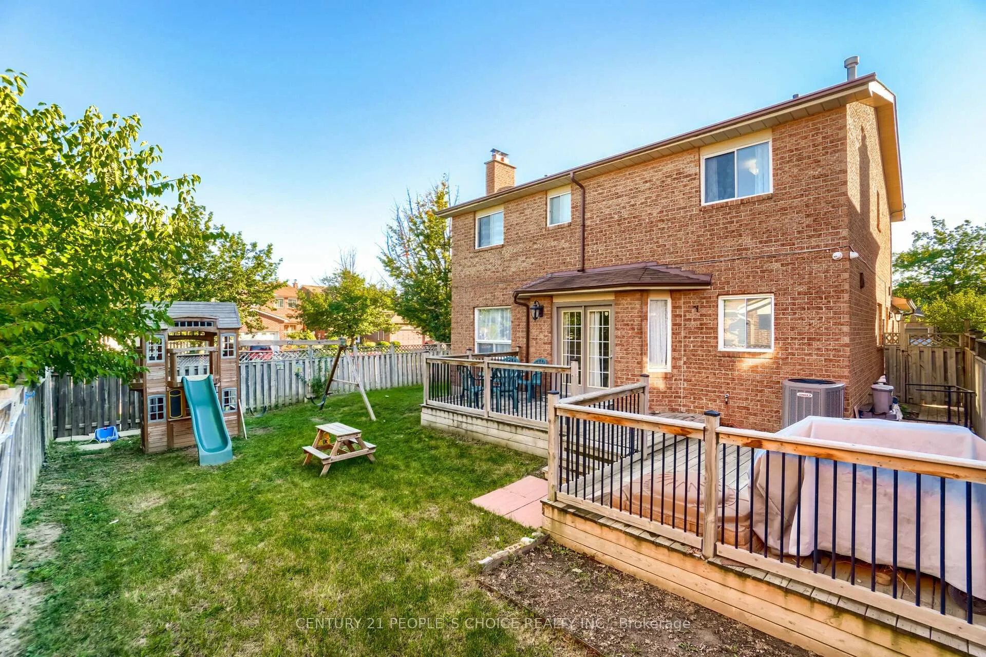 Photo 34 of 25 Sheringham Street, Brampton, Heart Lake West — HOMEH