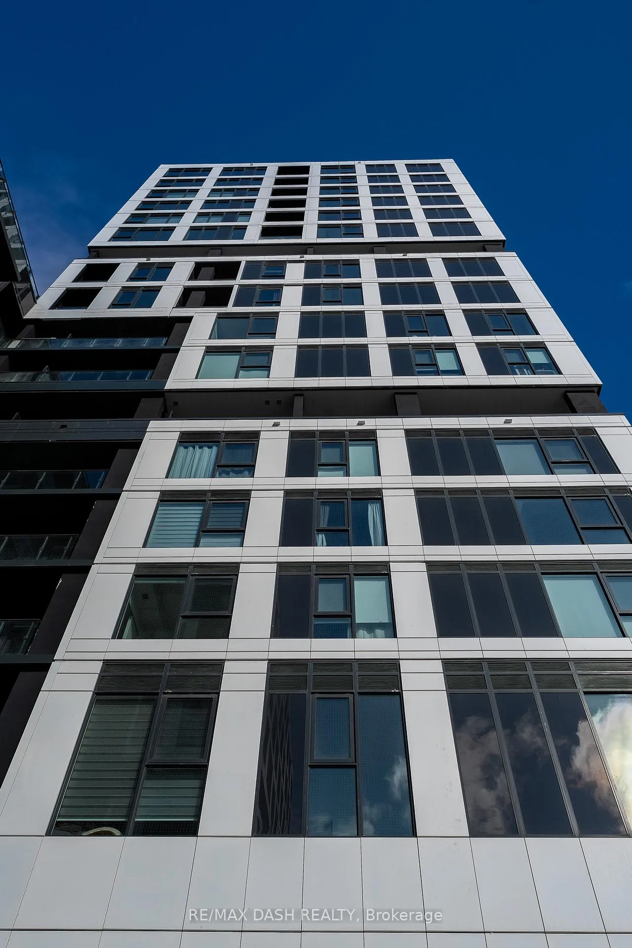 Photo 5 of Unit 1607, 1007 The Queensway Avenue, Etobicoke, Islington-City Centre West — HOMEH