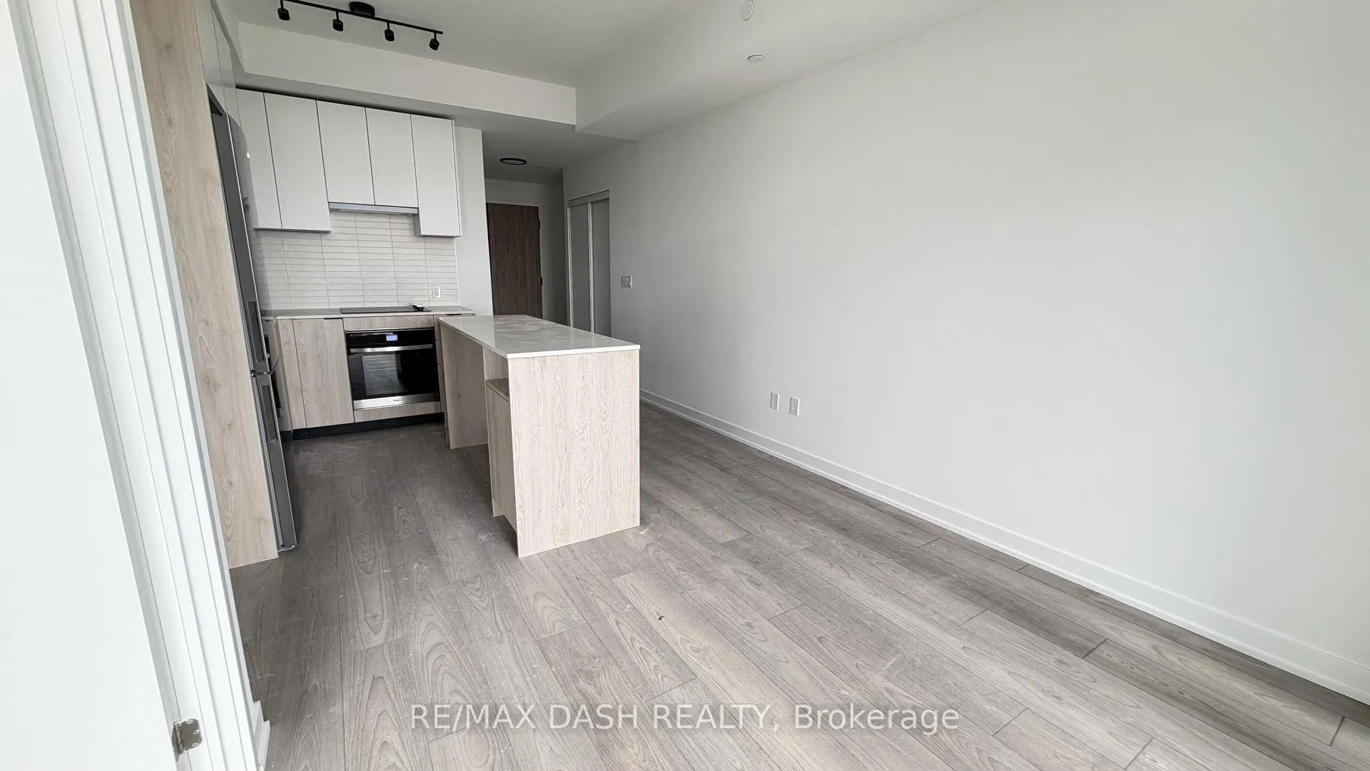 Photo 12 of Unit 1607, 1007 The Queensway Avenue, Etobicoke, Islington-City Centre West — HOMEH