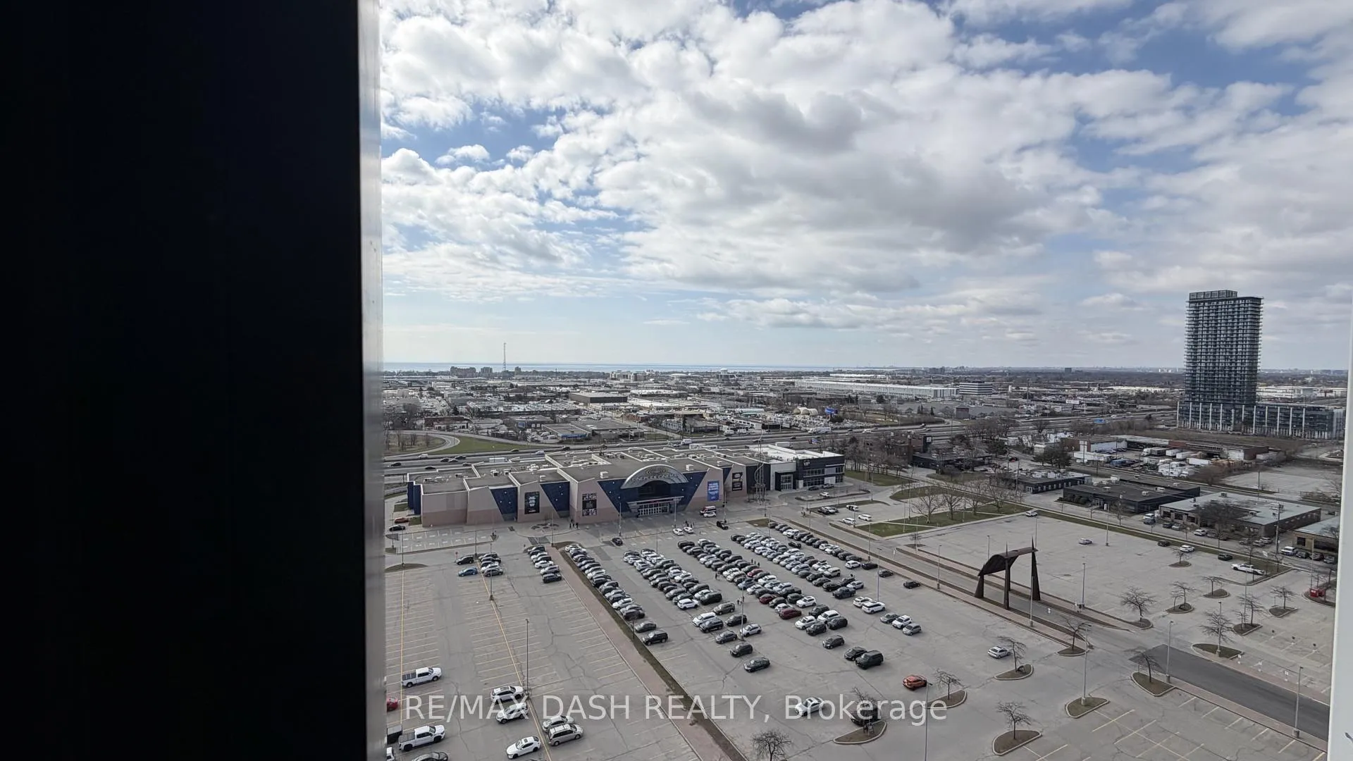 Photo 19 of Unit 1607, 1007 The Queensway Avenue, Etobicoke, Islington-City Centre West — HOMEH