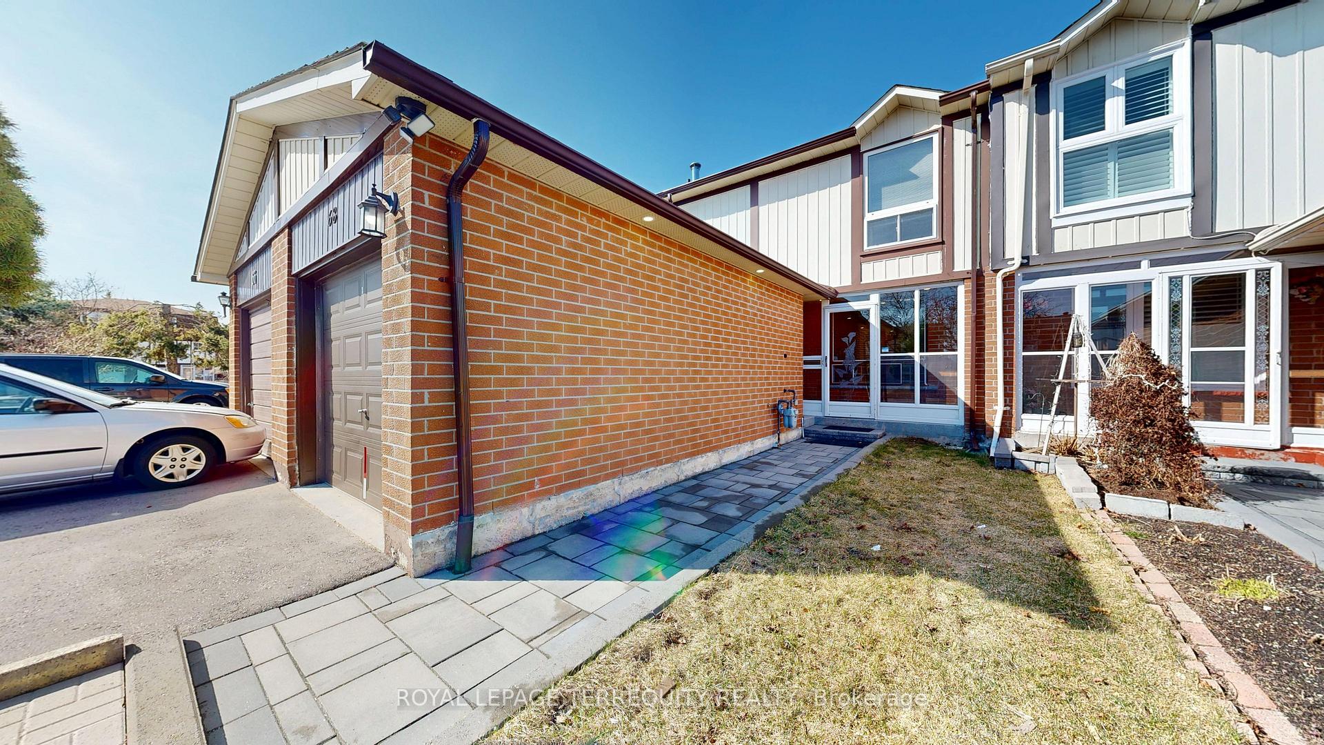 Front of 68 Phalen Crescent