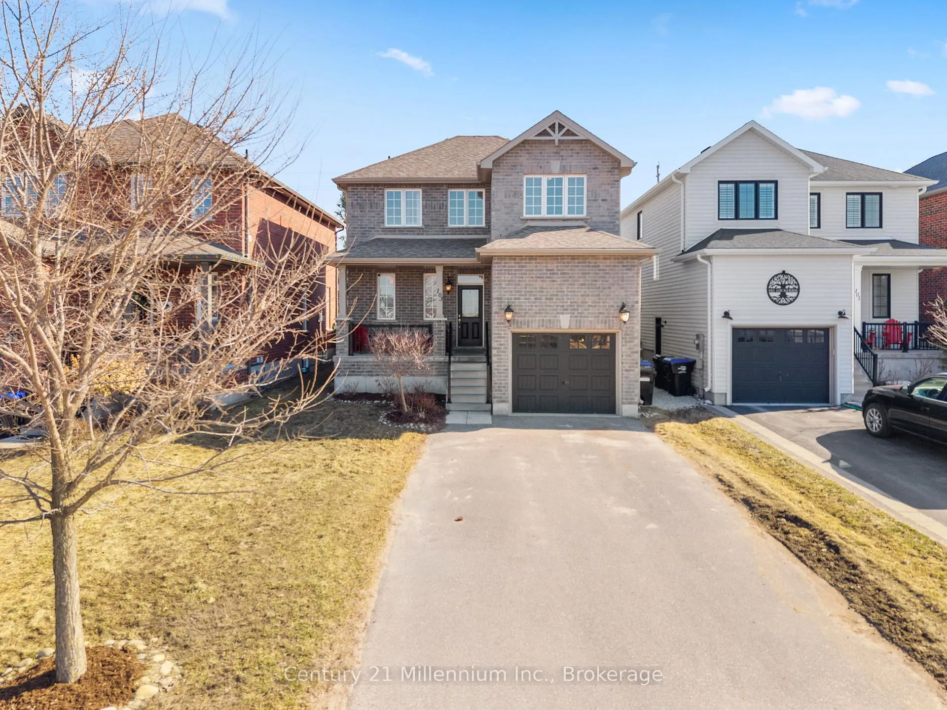 Photo 2 of 103 Lockerbie Crescent, Collingwood — HOMEH
