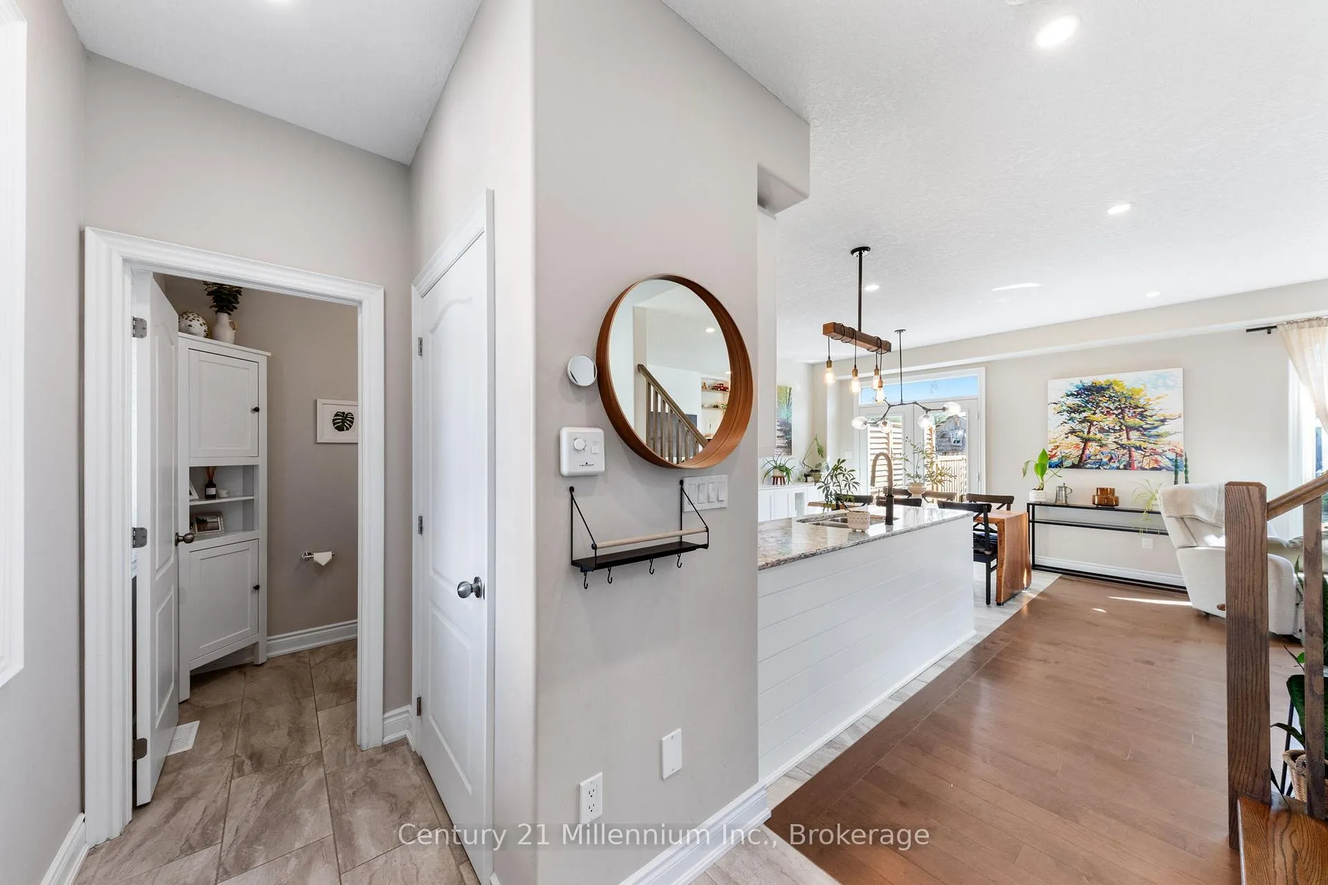 Photo 5 of 103 Lockerbie Crescent, Collingwood — HOMEH