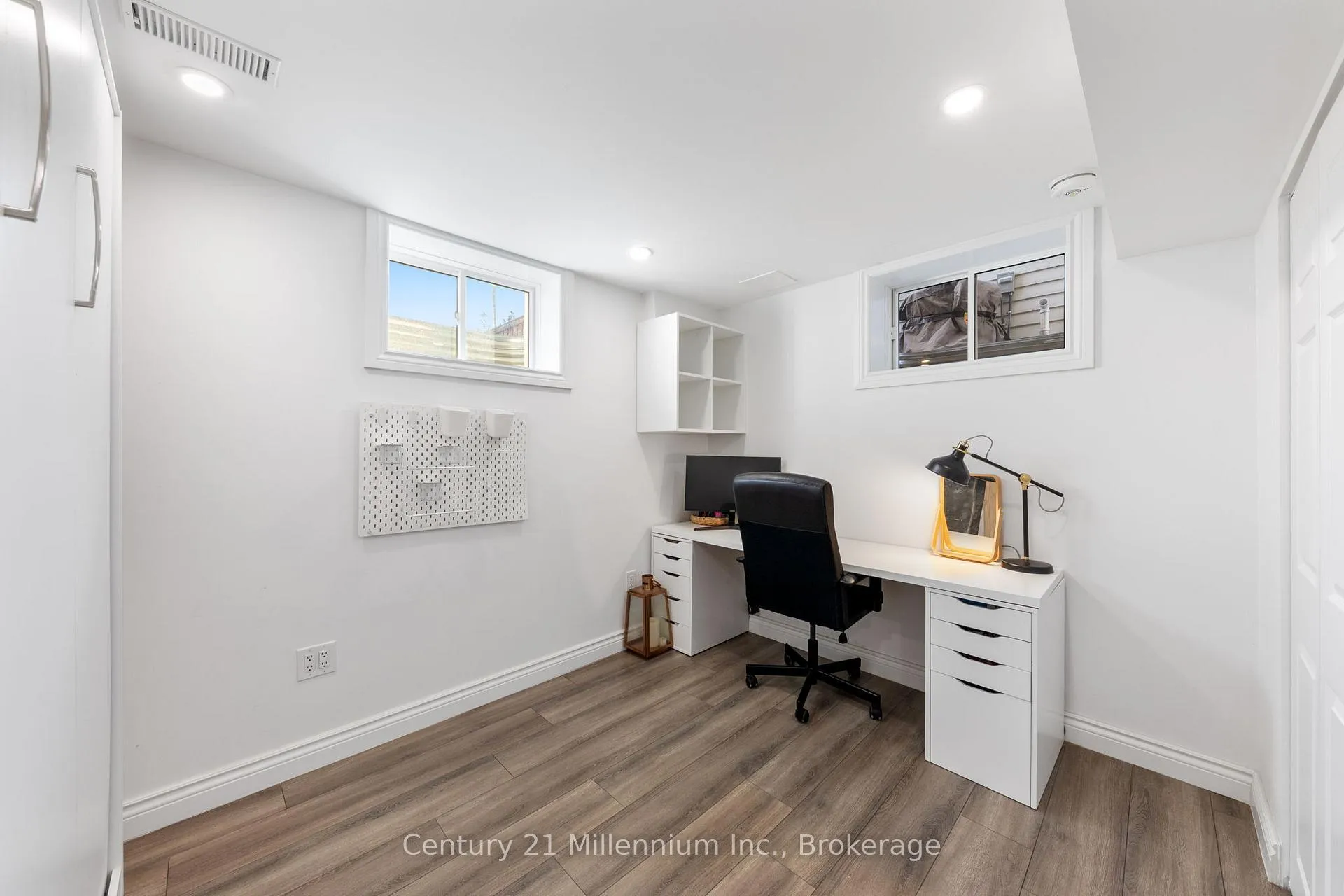 Photo 27 of 103 Lockerbie Crescent, Collingwood — HOMEH