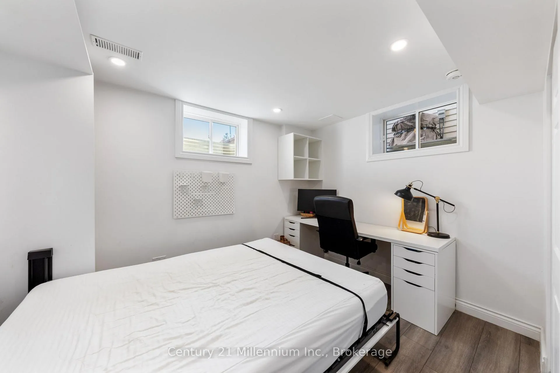 Photo 28 of 103 Lockerbie Crescent, Collingwood — HOMEH
