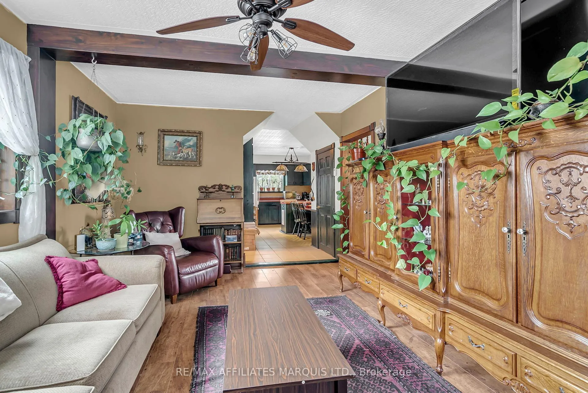 Photo 11 of 1590 Cornwall Road, Cornwall — HOMEH