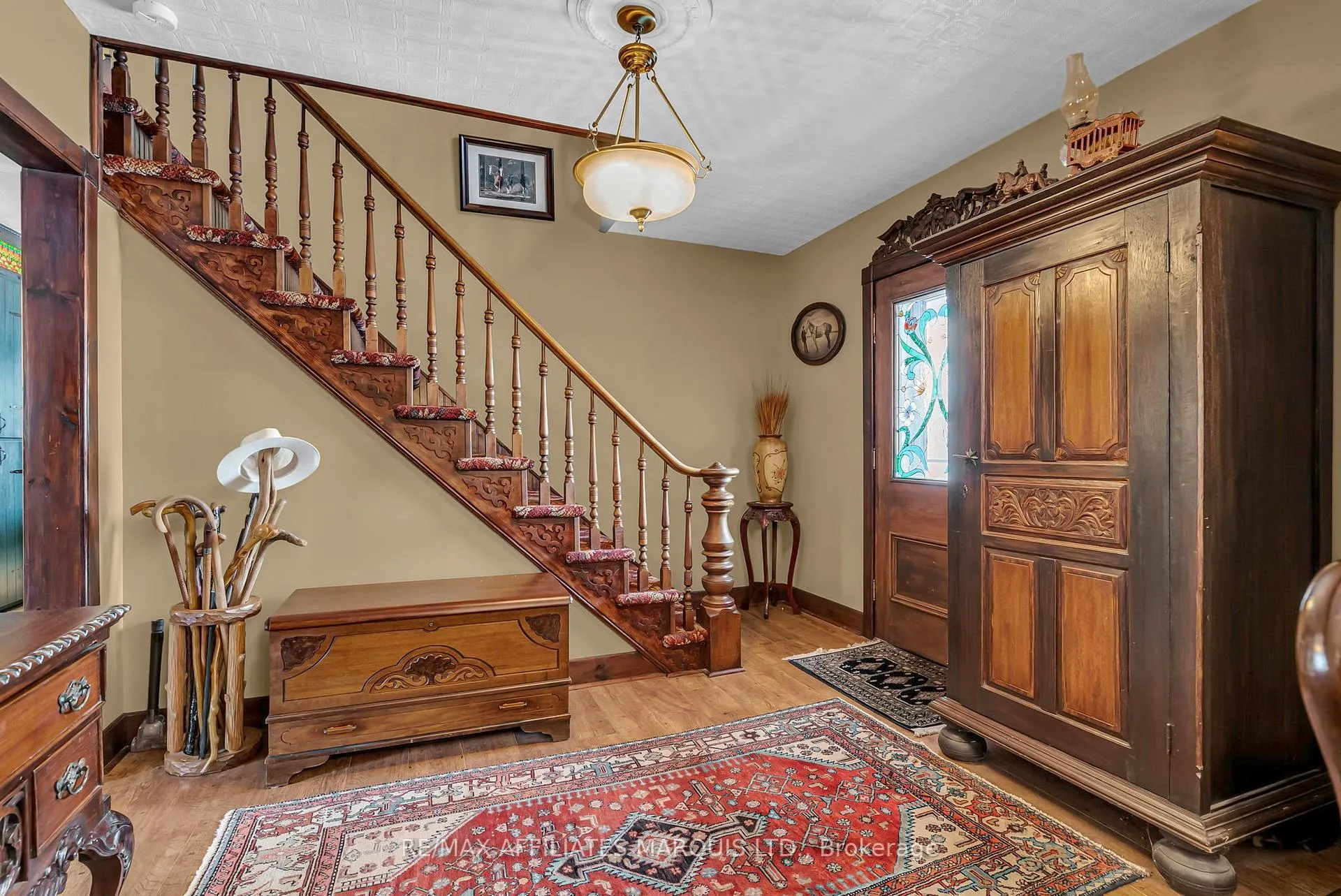 Photo 15 of 1590 Cornwall Road, Cornwall — HOMEH