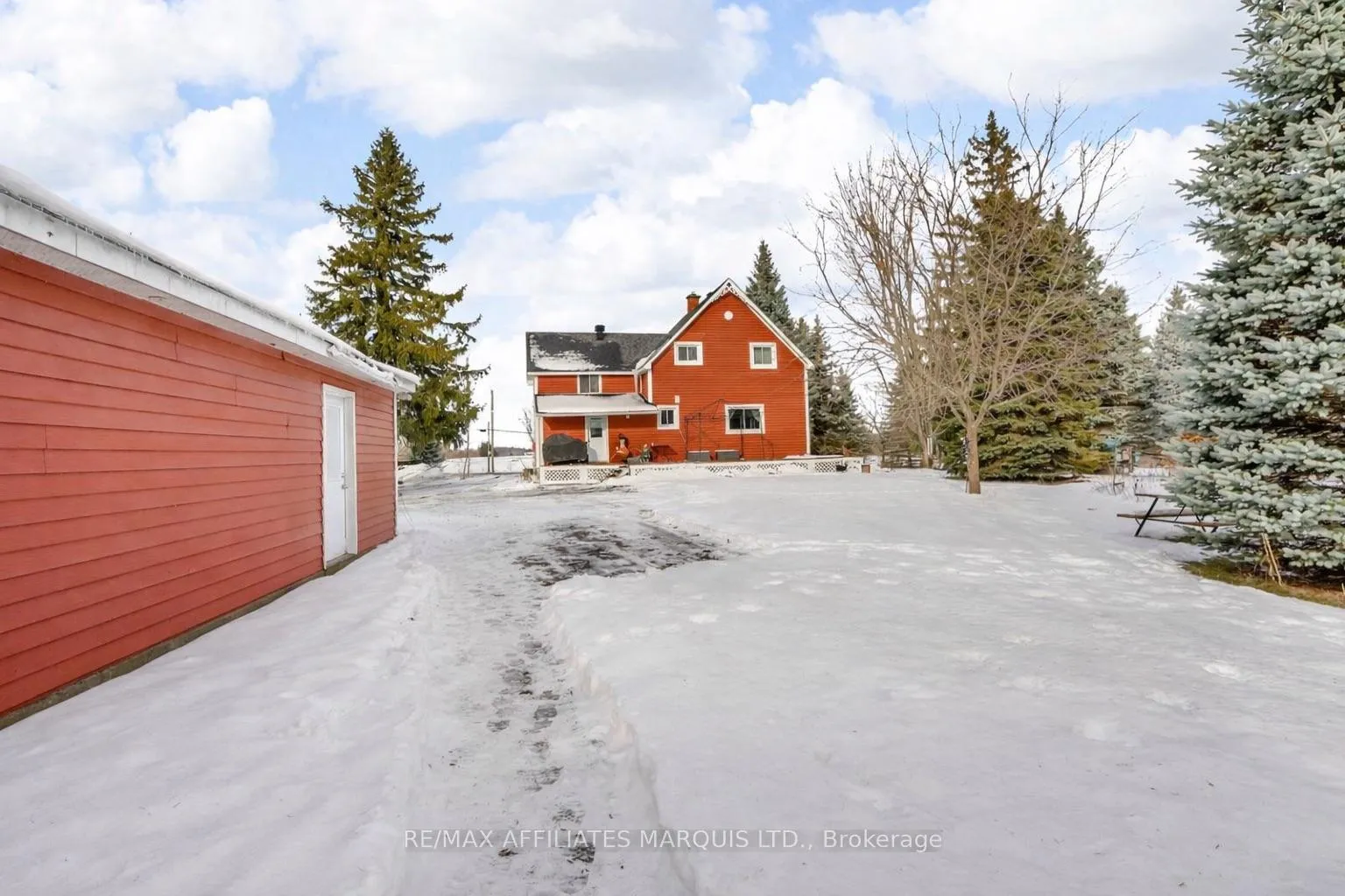 Photo 27 of 1590 Cornwall Road, Cornwall — HOMEH