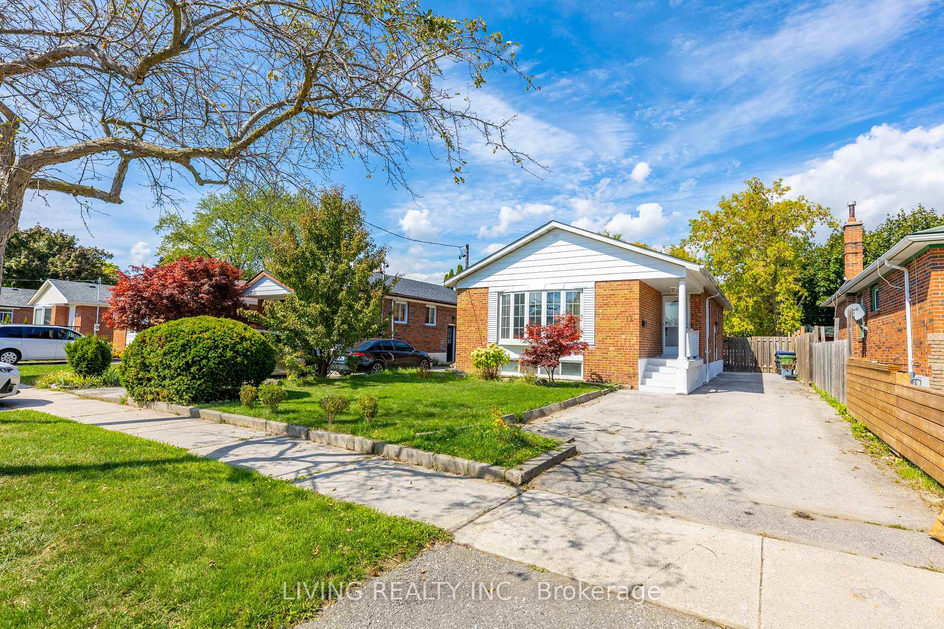 Photo 1 of 12 Kells Avenue, Scarborough, Bendale — HOMEH