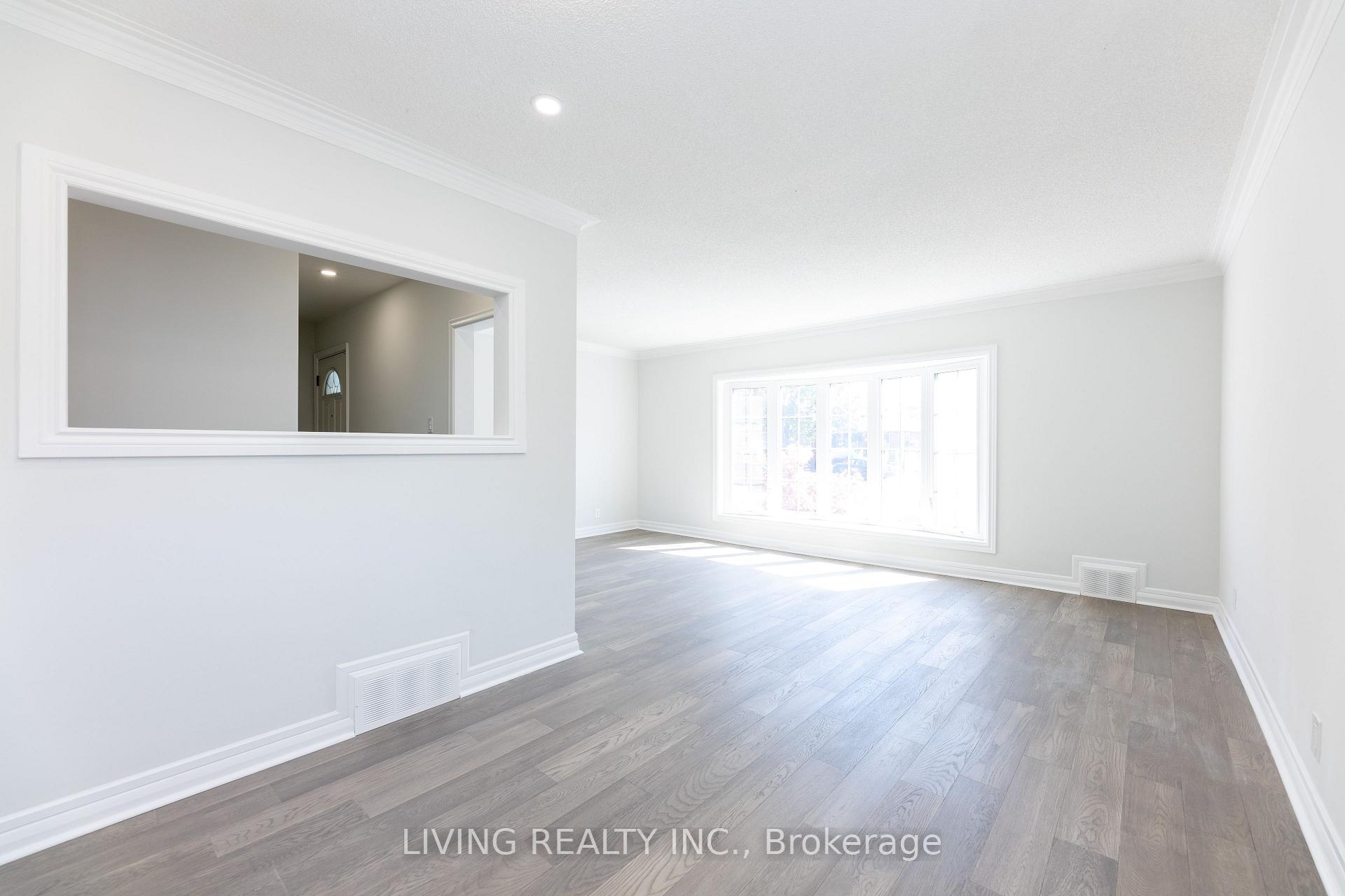 Photo 9 of 12 Kells Avenue, Scarborough, Bendale — HOMEH