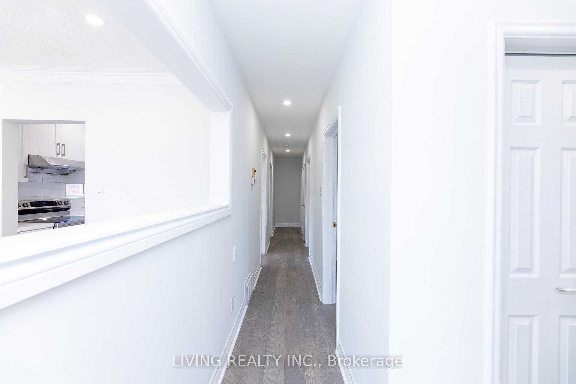 Photo 18 of 12 Kells Avenue, Scarborough, Bendale — HOMEH