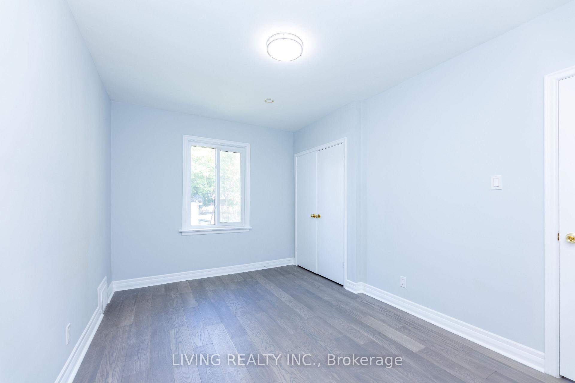 Photo 20 of 12 Kells Avenue, Scarborough, Bendale — HOMEH