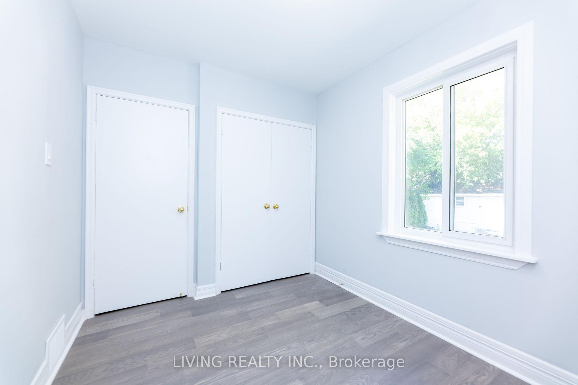 Photo 23 of 12 Kells Avenue, Scarborough, Bendale — HOMEH