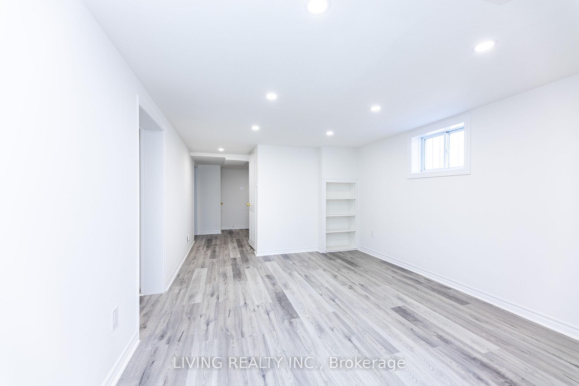 Photo 35 of 12 Kells Avenue, Scarborough, Bendale — HOMEH