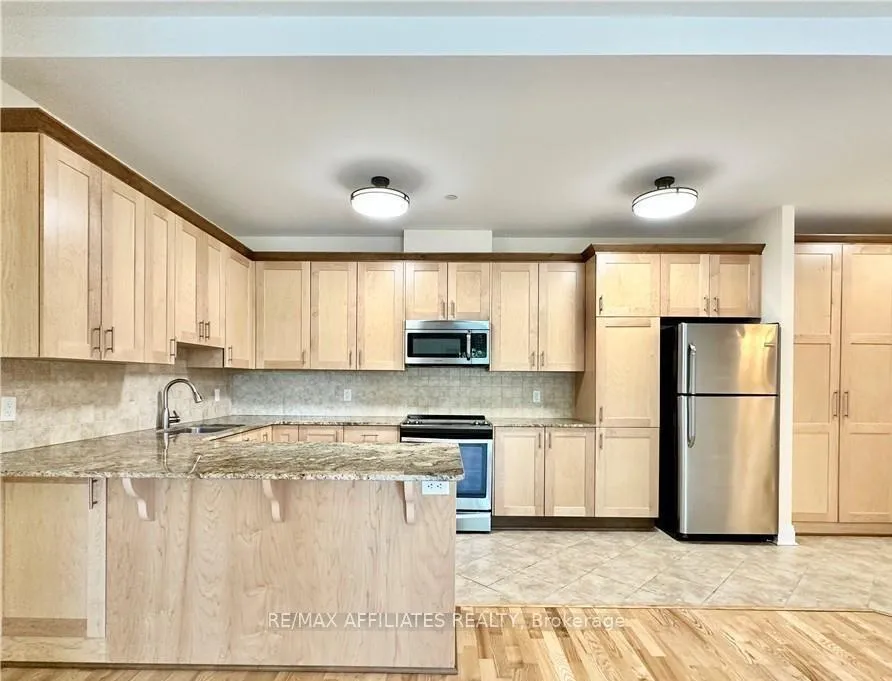 Photo 9 of Unit 102, 1425 Vanier Parkway, Ottawa, Overbrook/Castle Heights — HOMEH