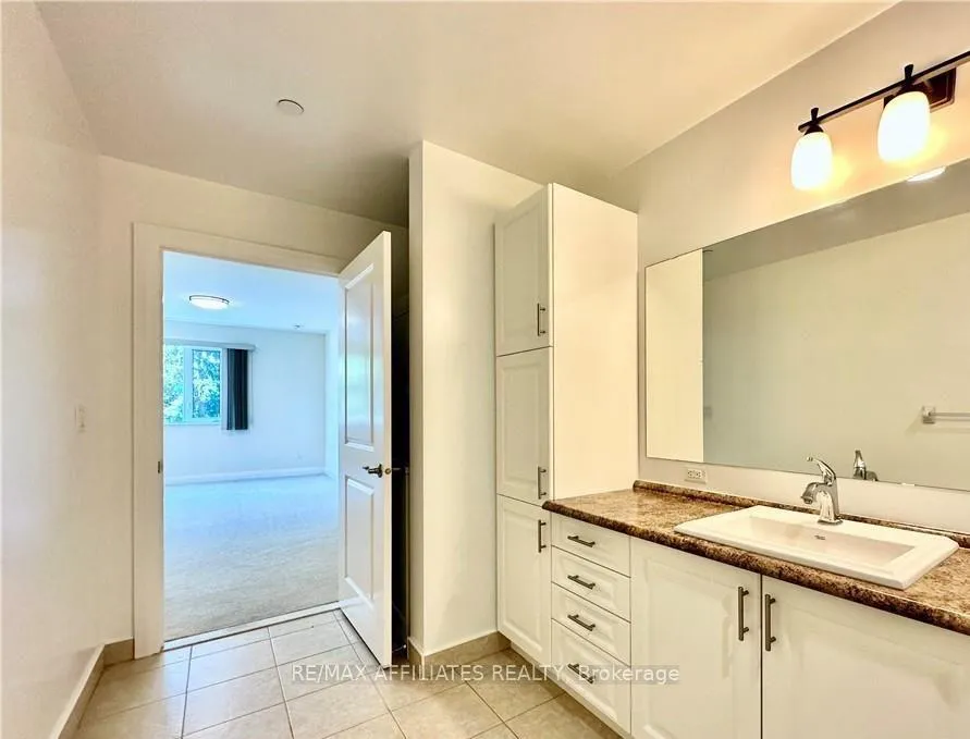 Photo 13 of Unit 102, 1425 Vanier Parkway, Ottawa, Overbrook/Castle Heights — HOMEH
