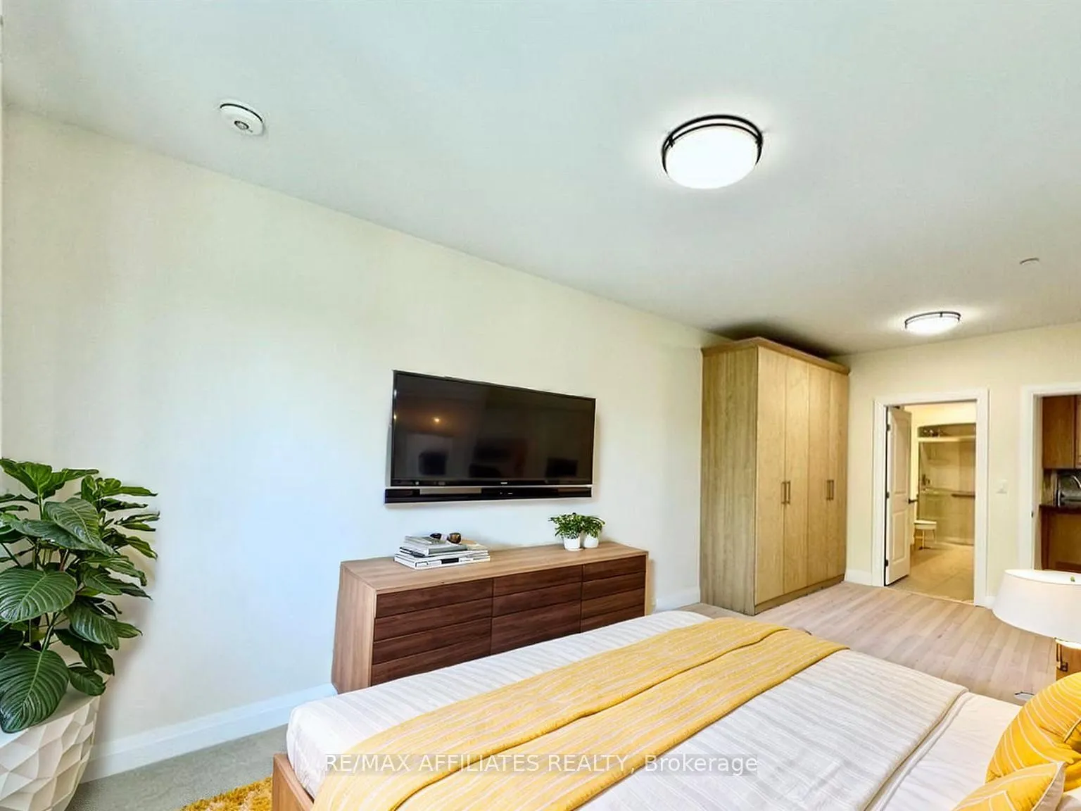 Photo 17 of Unit 102, 1425 Vanier Parkway, Ottawa, Overbrook/Castle Heights — HOMEH