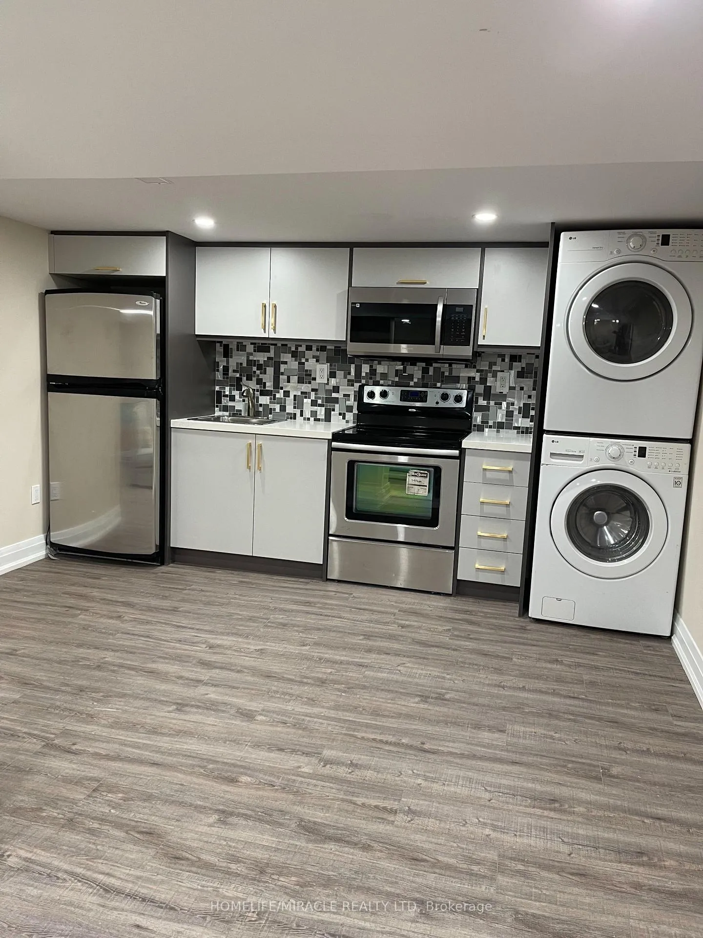 Photo 2 of Unit Basement, 35 Beath Street, Scarborough, West Hill — HOMEH