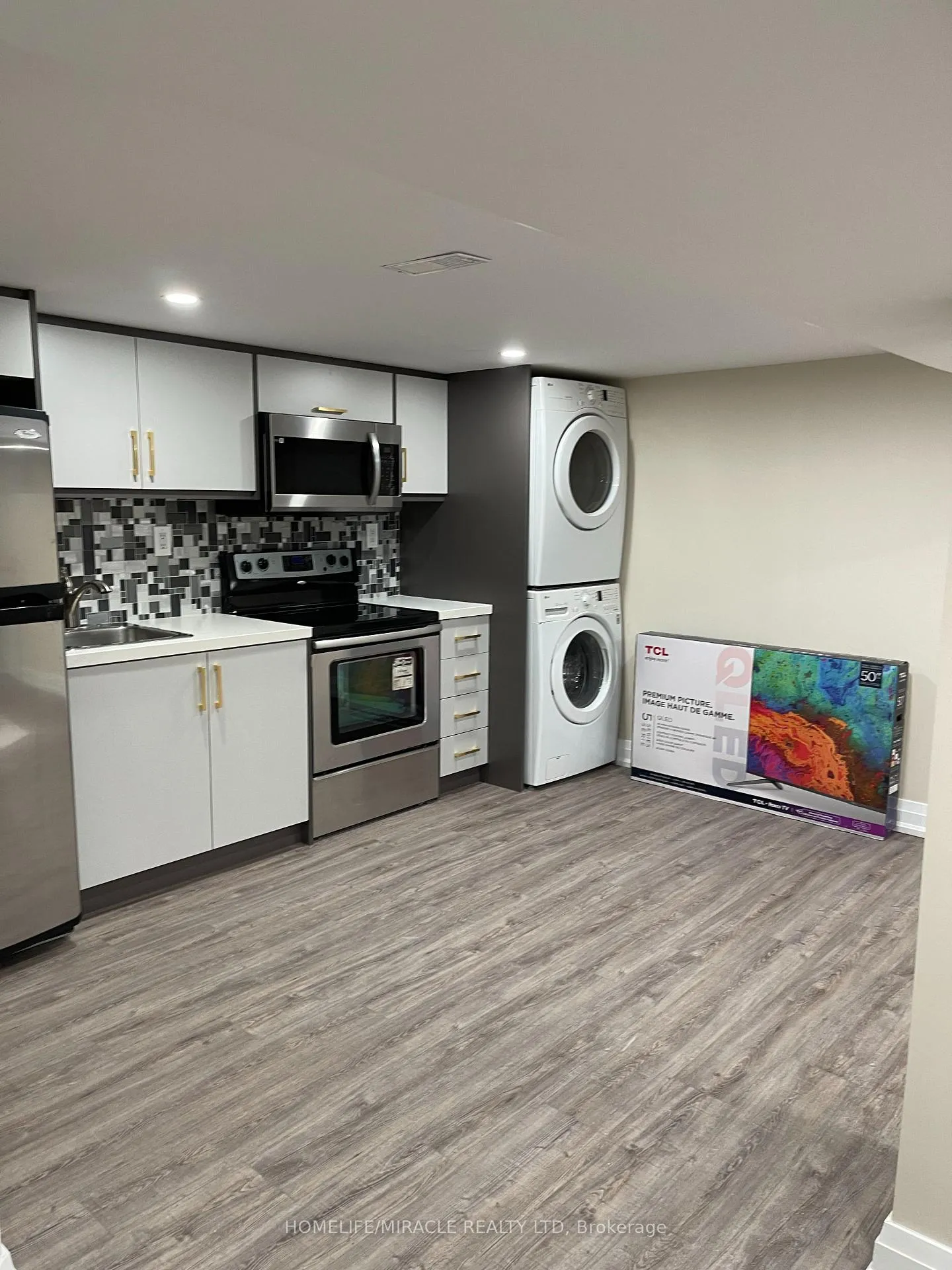Photo 11 of Unit Basement, 35 Beath Street, Scarborough, West Hill — HOMEH