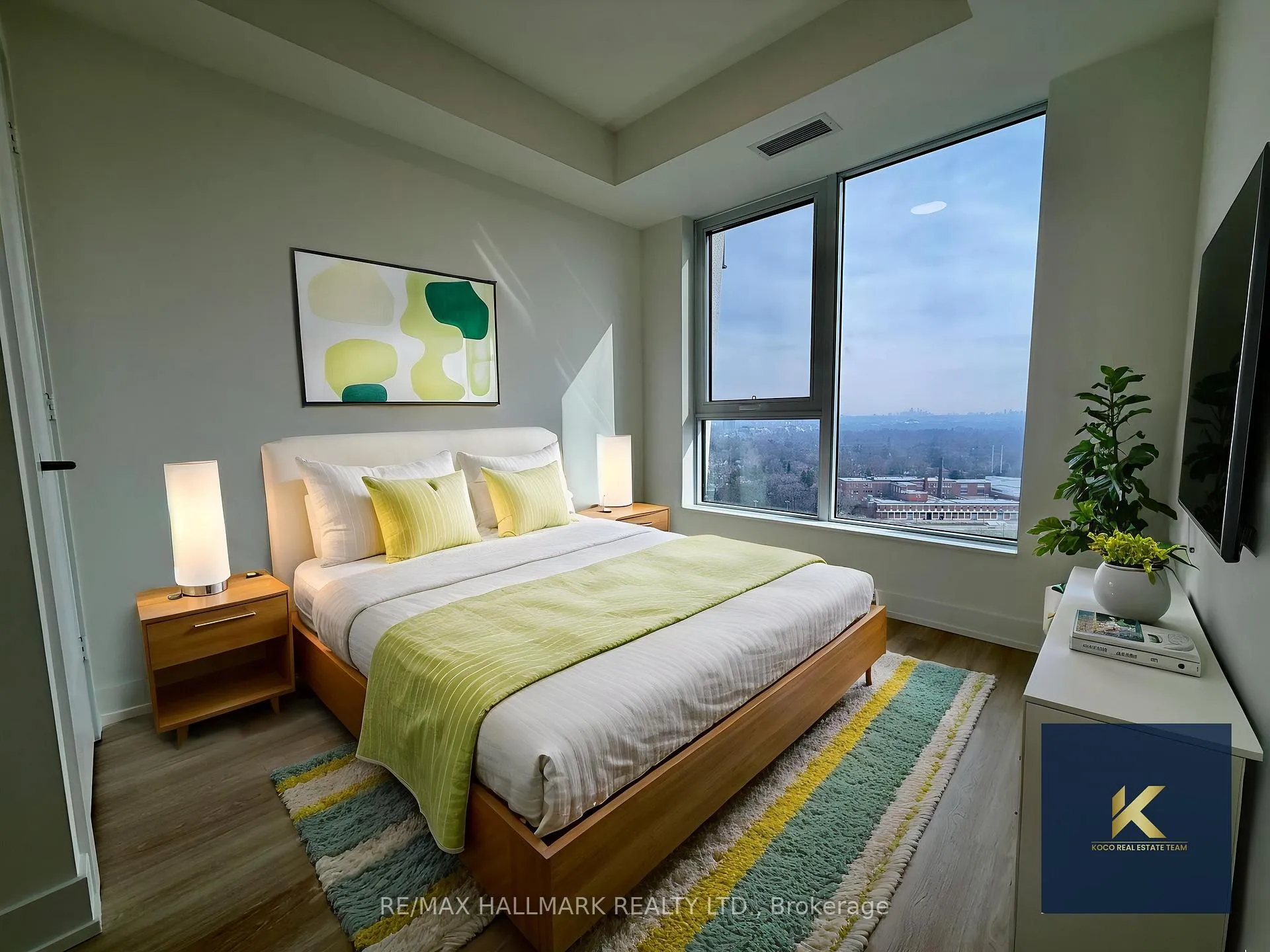 Photo 4 of Unit 2015, 60 Central Park Roadway, Etobicoke, Islington-City Centre West — HOMEH