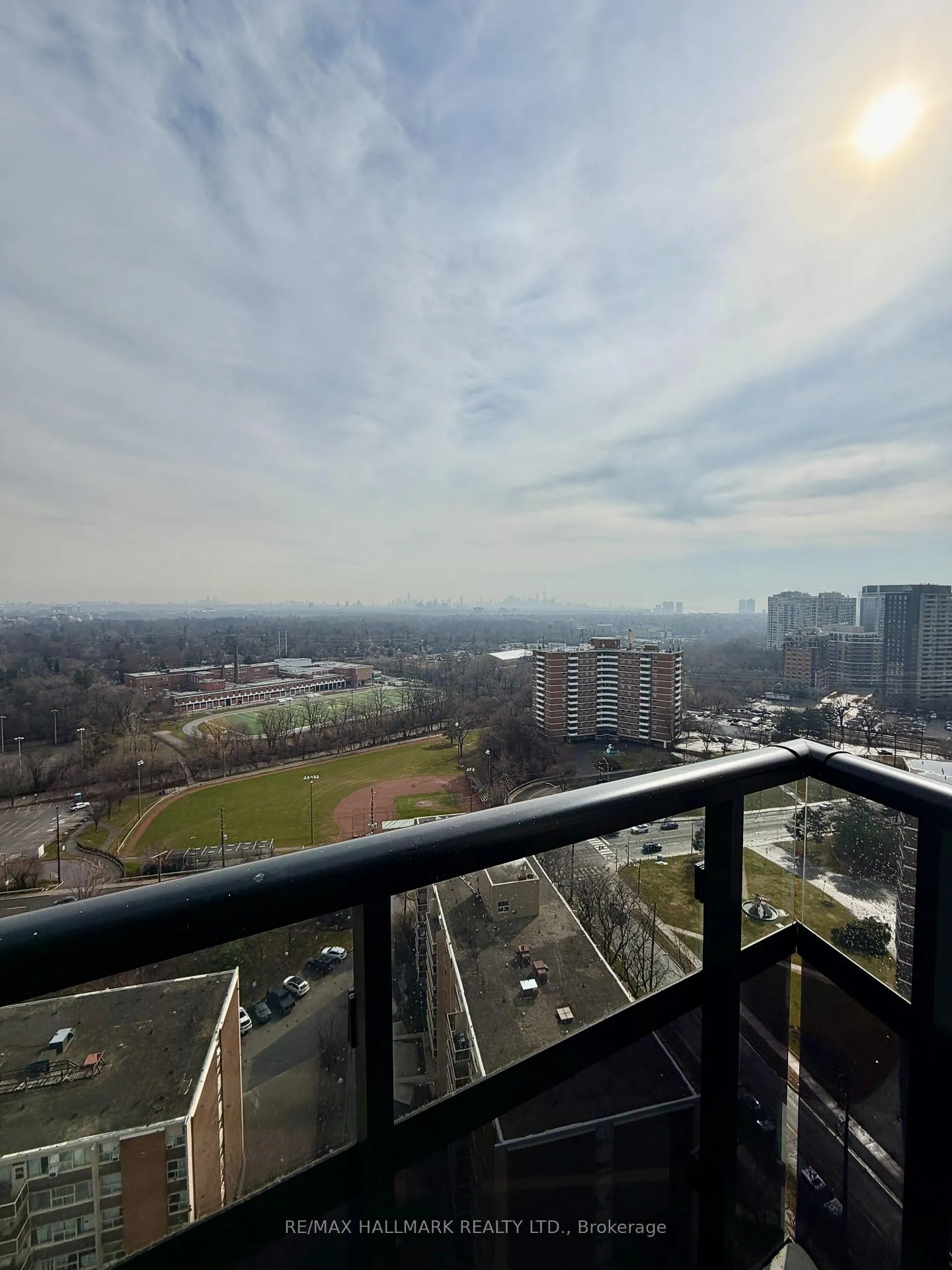 Photo 10 of Unit 2015, 60 Central Park Roadway, Etobicoke, Islington-City Centre West — HOMEH