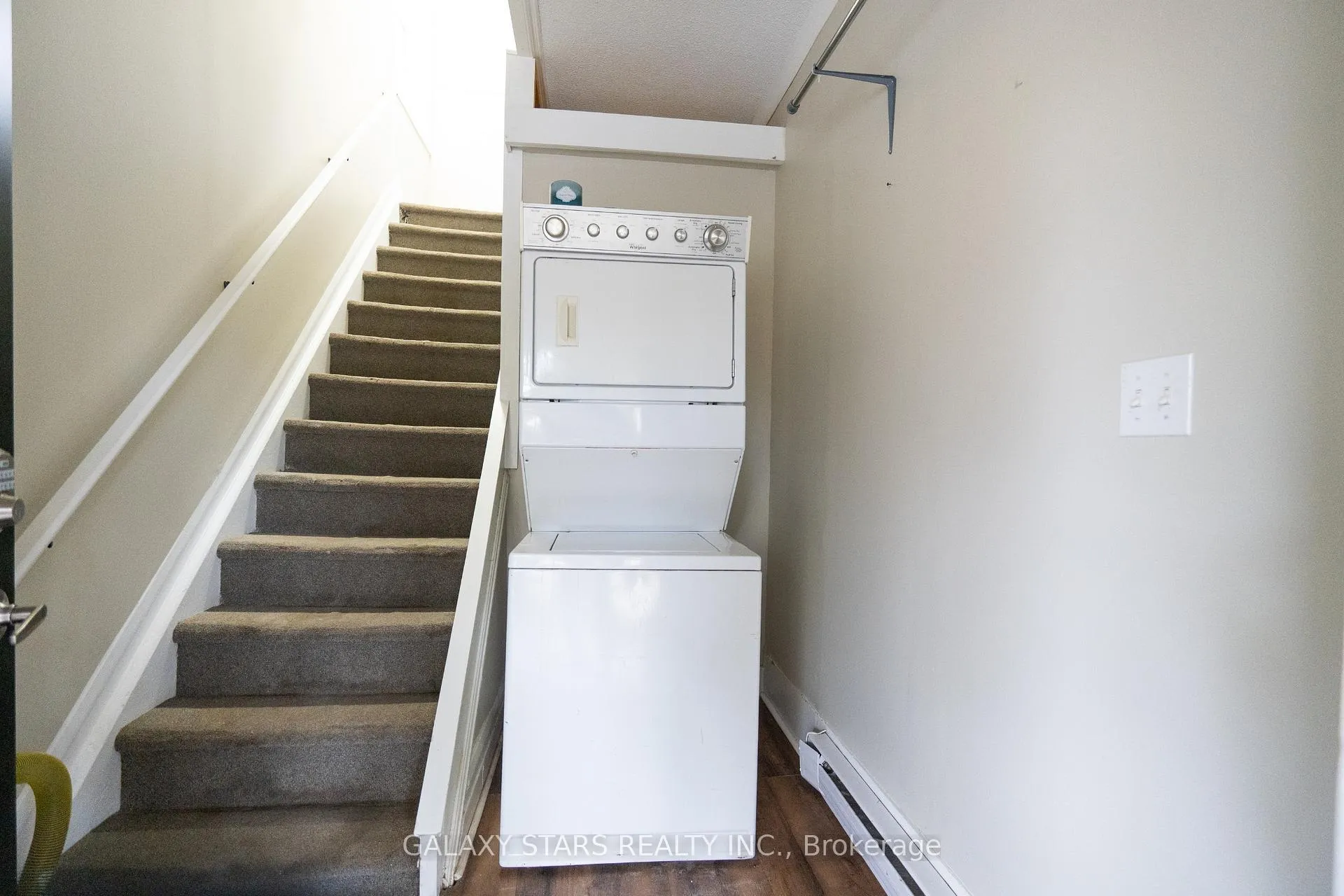 Photo 12 of 565 Romaine Street, Peterborough, Town Ward 3 — HOMEH