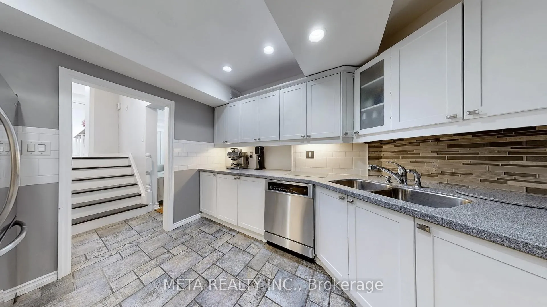 Photo 4 of 28 Orton Park Road, Scarborough, Woburn — HOMEH