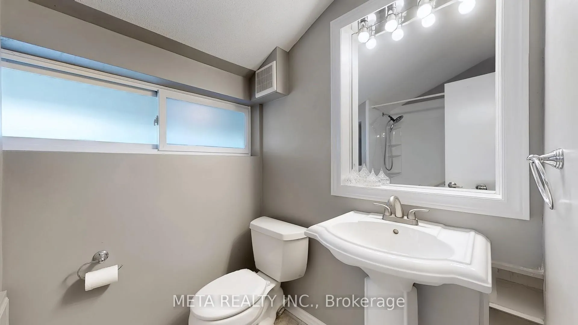 Photo 24 of 28 Orton Park Road, Scarborough, Woburn — HOMEH