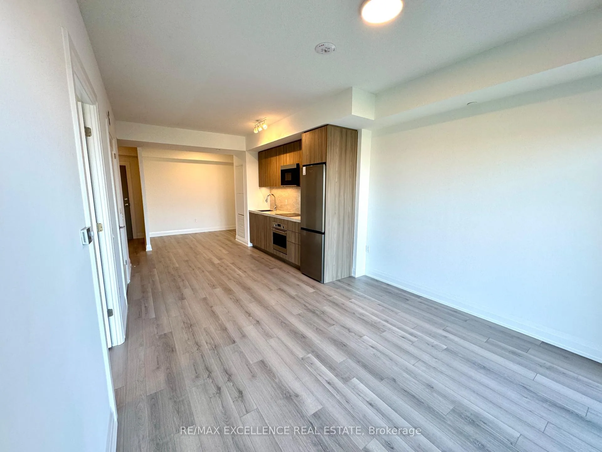 Photo 9 of Unit 426, 15 Skyridge Drive, Brampton, Bram East — HOMEH