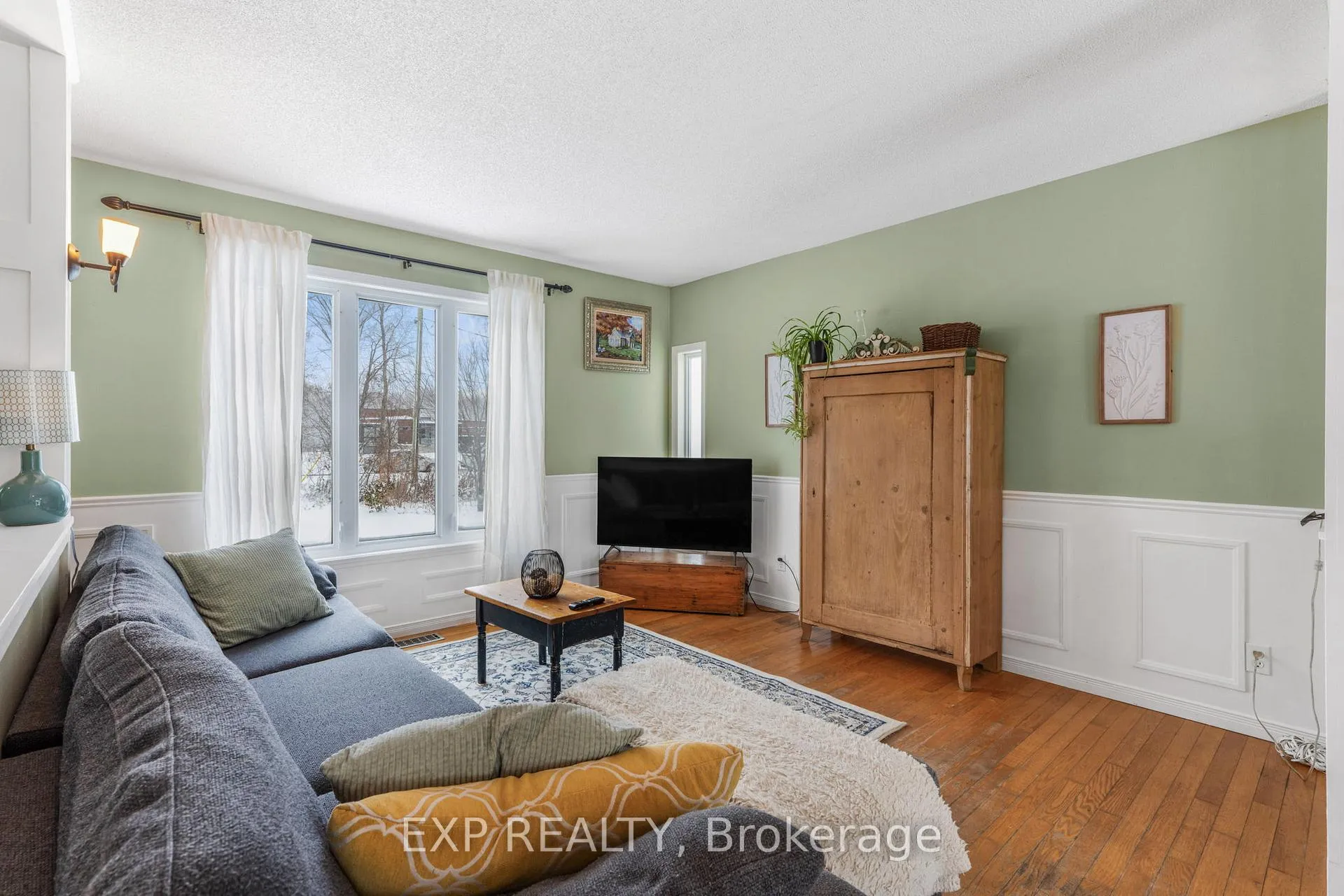 Photo 4 of 2690 Pattee Road E, Champlain, Champlain Twp — HOMEH