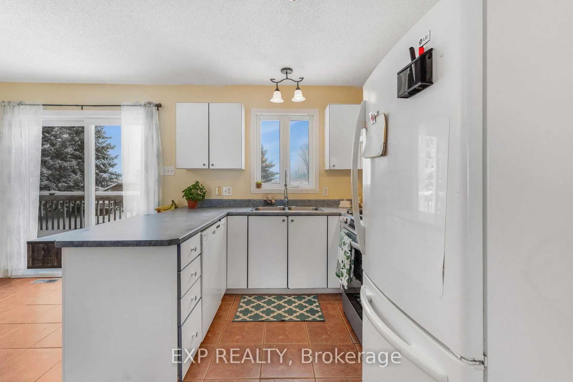 Photo 12 of 2690 Pattee Road E, Champlain, Champlain Twp — HOMEH