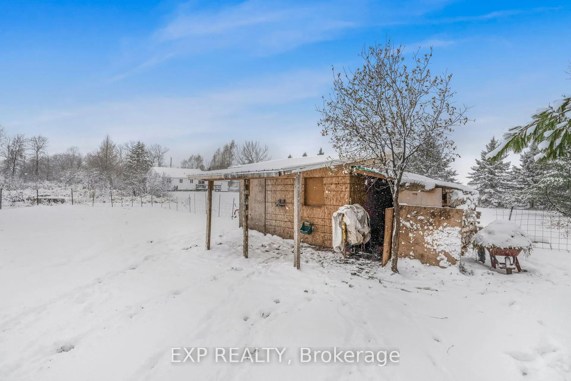 Photo 25 of 2690 Pattee Road E, Champlain, Champlain Twp — HOMEH