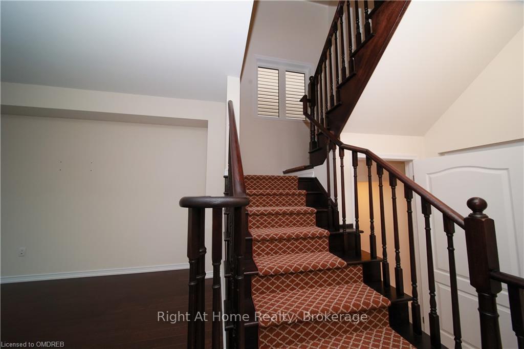 Photo 8 of 6 Legacy Lane, Thorold, Hurricane/Merrittville — HOMEH