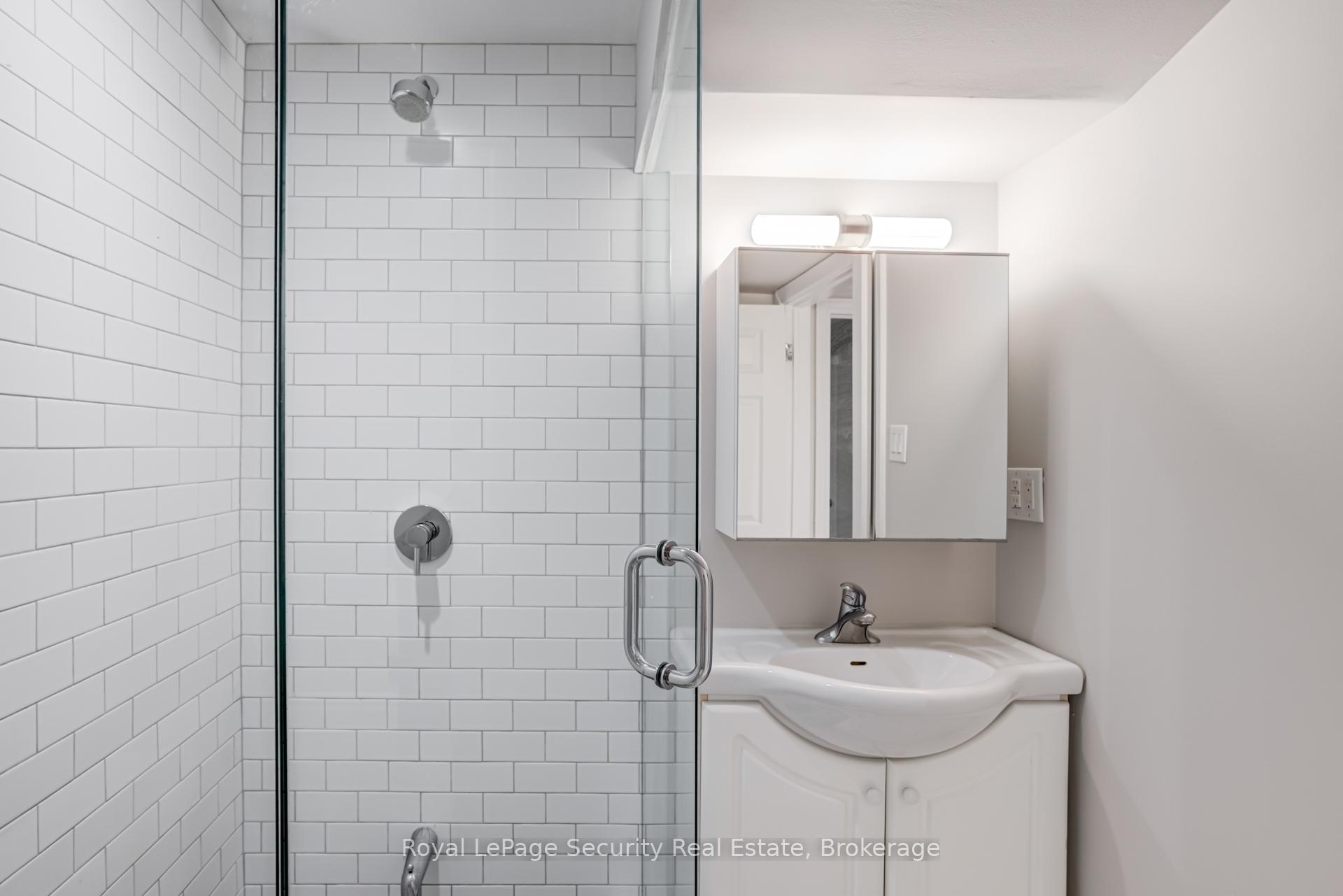 Photo 10 of Unit Lower, 332 Rusholme Road, Toronto, Dufferin Grove — HOMEH