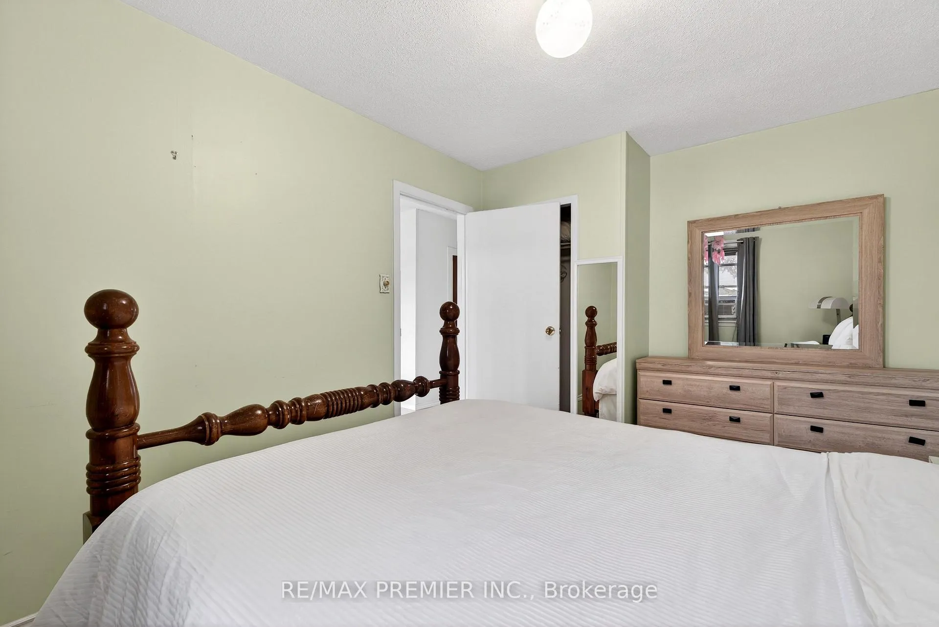Photo 16 of 104 Rodney Street, Collingwood — HOMEH
