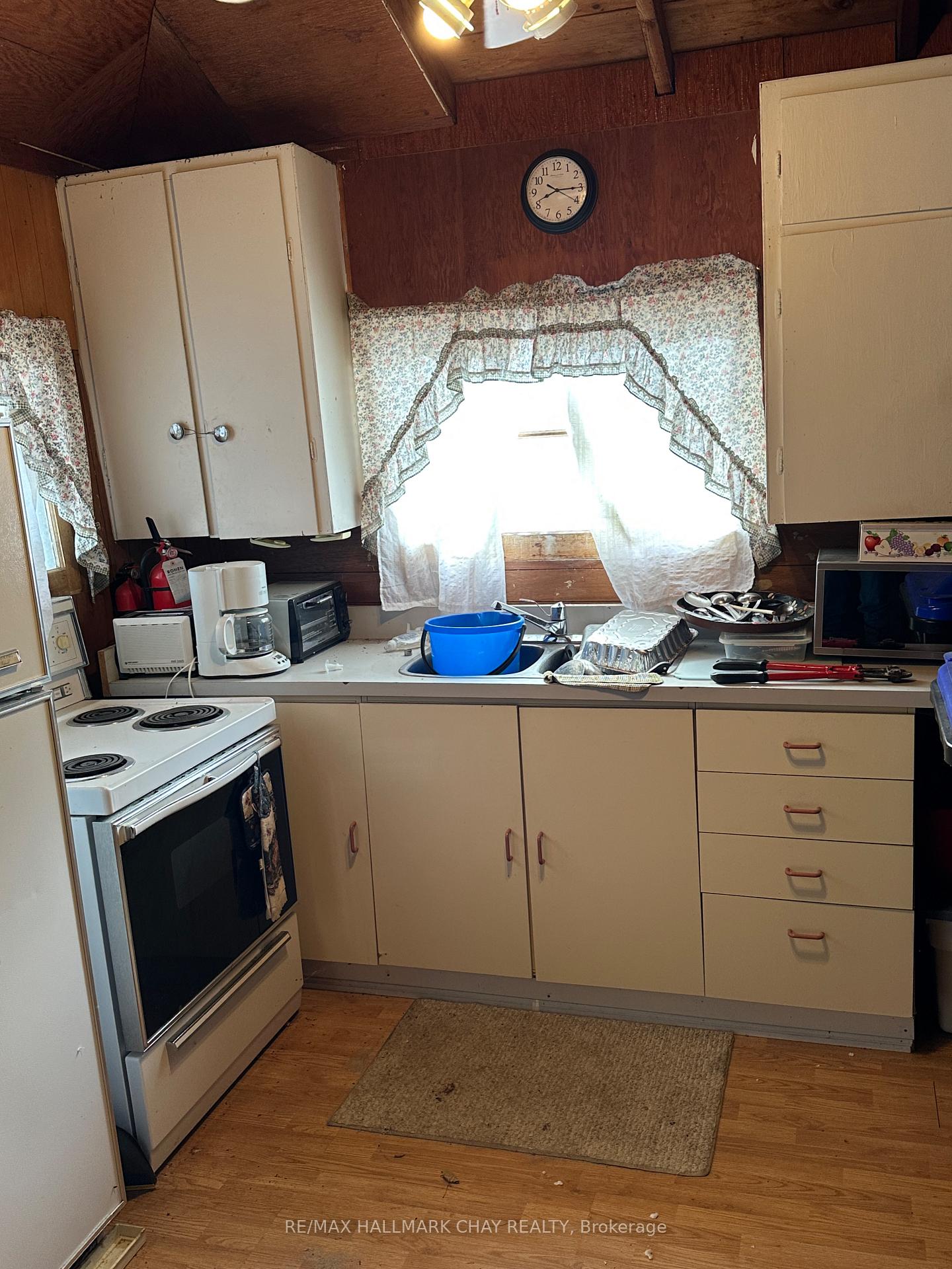 Photo 8 of 1072 Tiny Beaches Road S, Tiny, Rural Tiny — HOMEH
