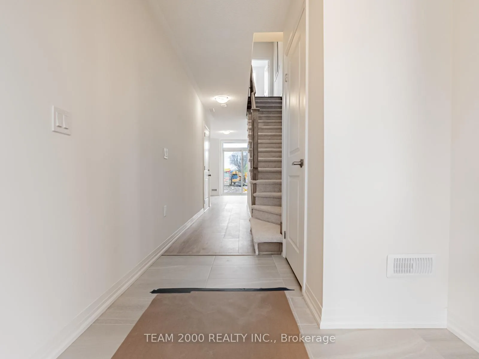 Photo 3 of Unit 6, 474 Provident Way, Hamilton, Mount Hope — HOMEH