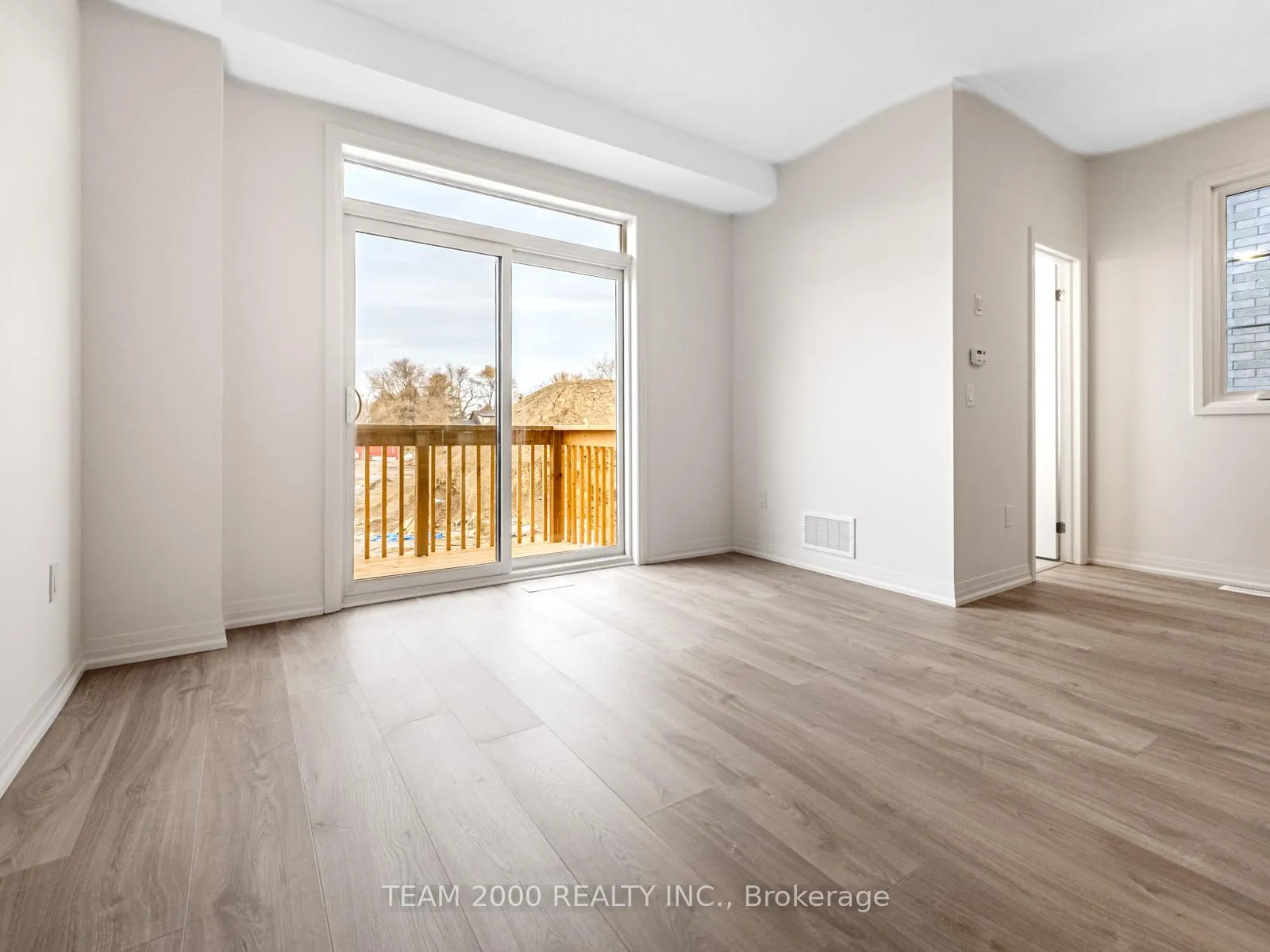 Photo 12 of Unit 6, 474 Provident Way, Hamilton, Mount Hope — HOMEH