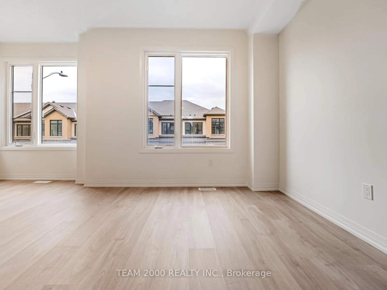 Photo 13 of Unit 6, 474 Provident Way, Hamilton, Mount Hope — HOMEH